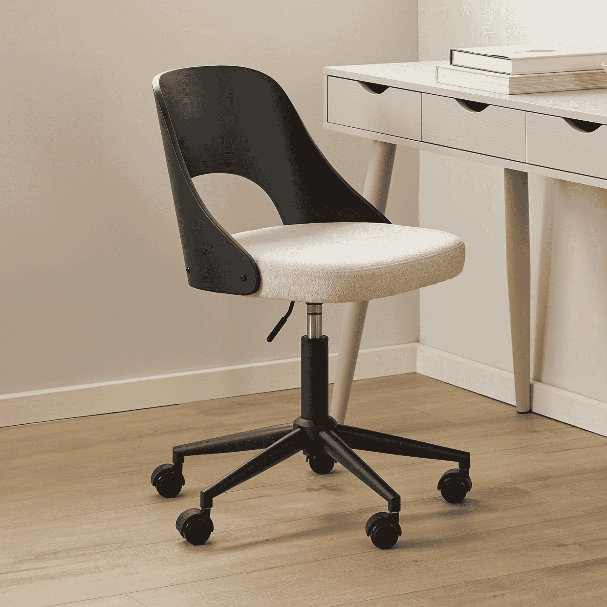 Bendt Bureaustoel 'Vila' Eiken en chenille, kleur Beige/Zwart