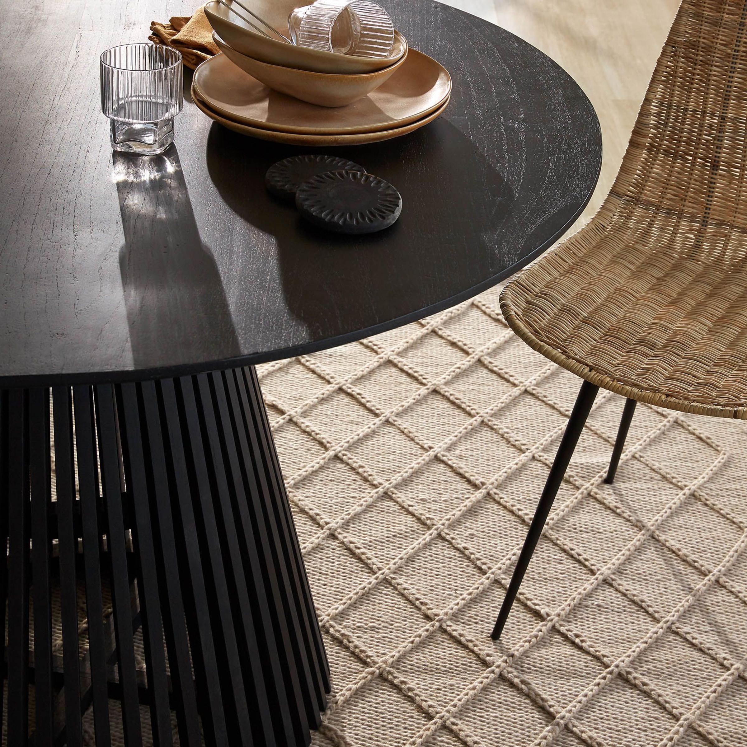 Kave Home Ronde Eettafel 'Jeanette' Mindihout, 120cm, kleur Zwart