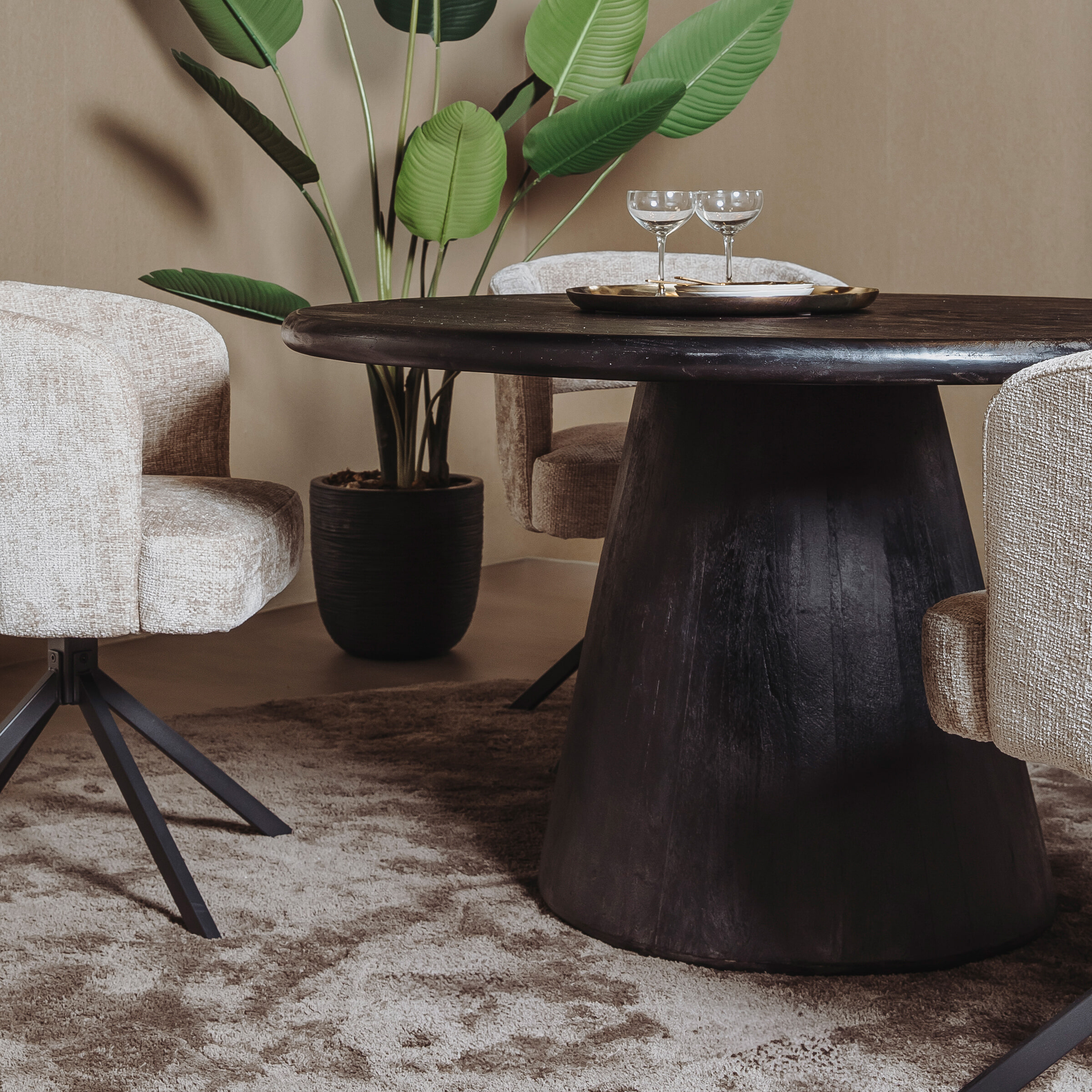 Tower Living Ronde Eettafel 'Asti' Mangohout, kleur Zwart