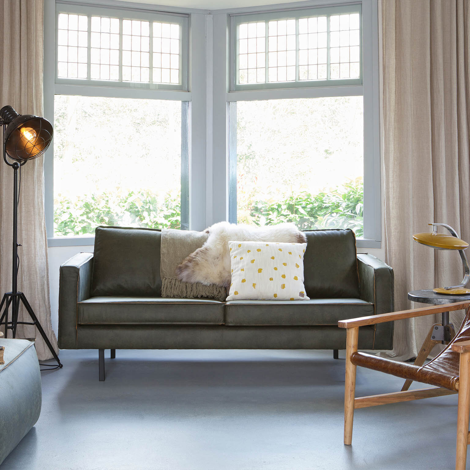 WOOOD Bank 'Rodeo' 2,5-zits, kleur legergroen