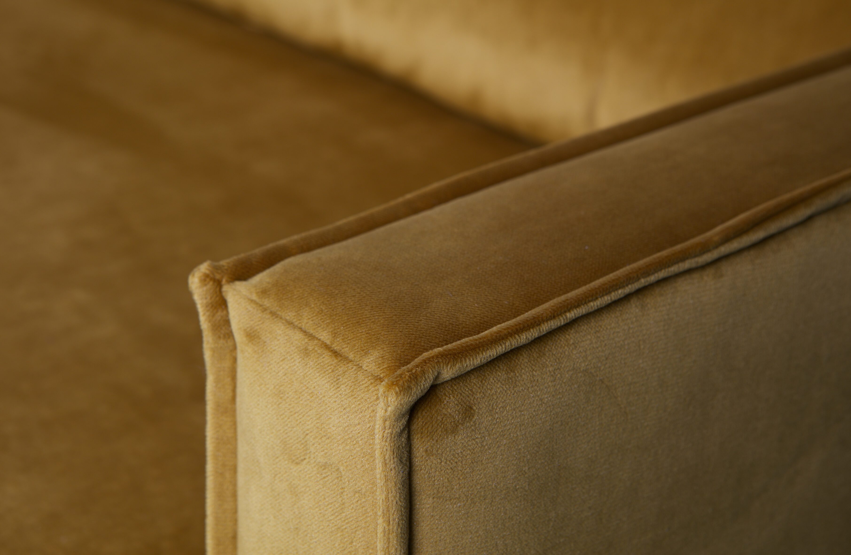 WOOOD Daybed 'Rodeo' Rechts, Velvet, kleur Oker