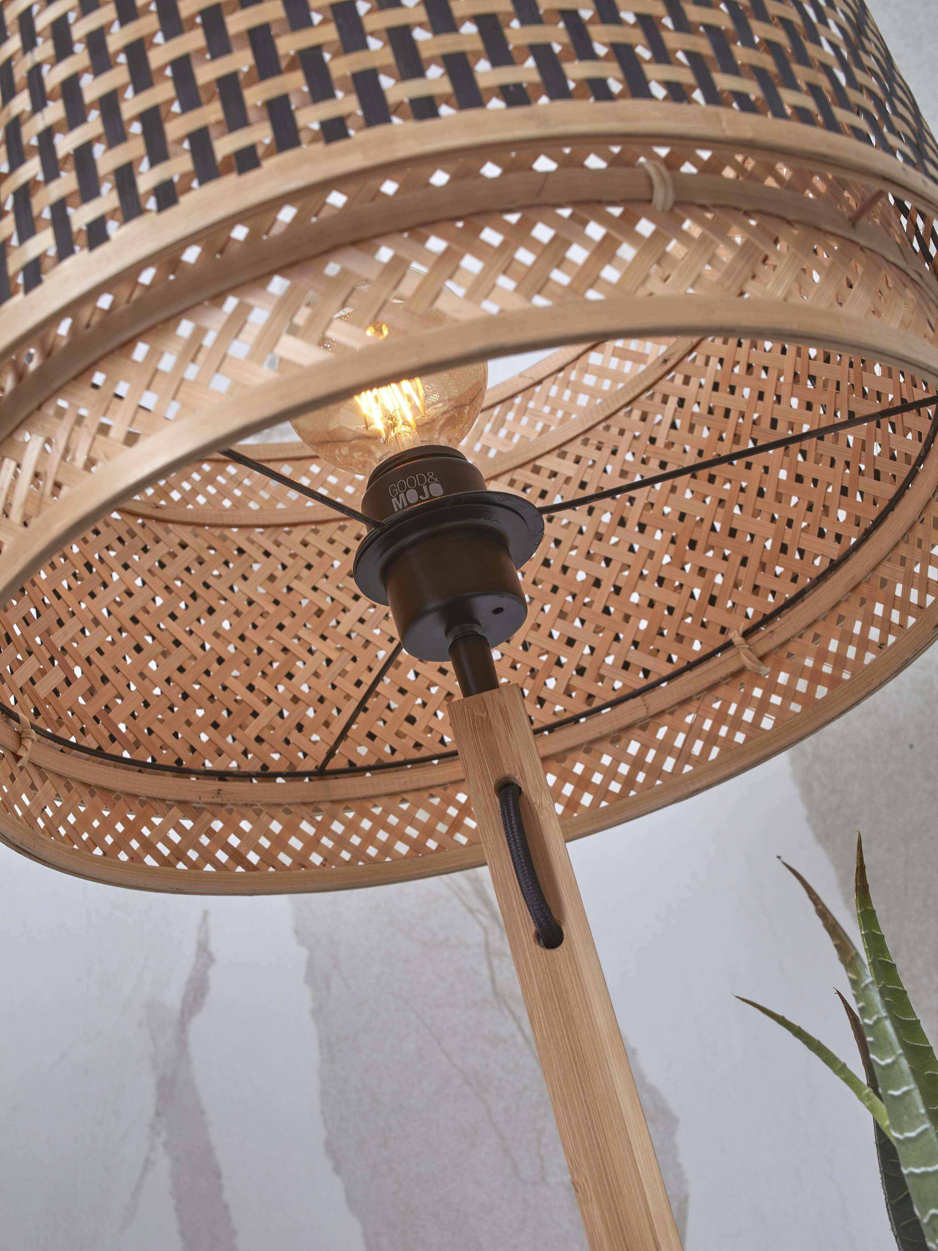 GOOD&MOJO Vloerlamp 'Bhutan' Met 2 plankjes, Bamboe, 160cm, kleur Naturel