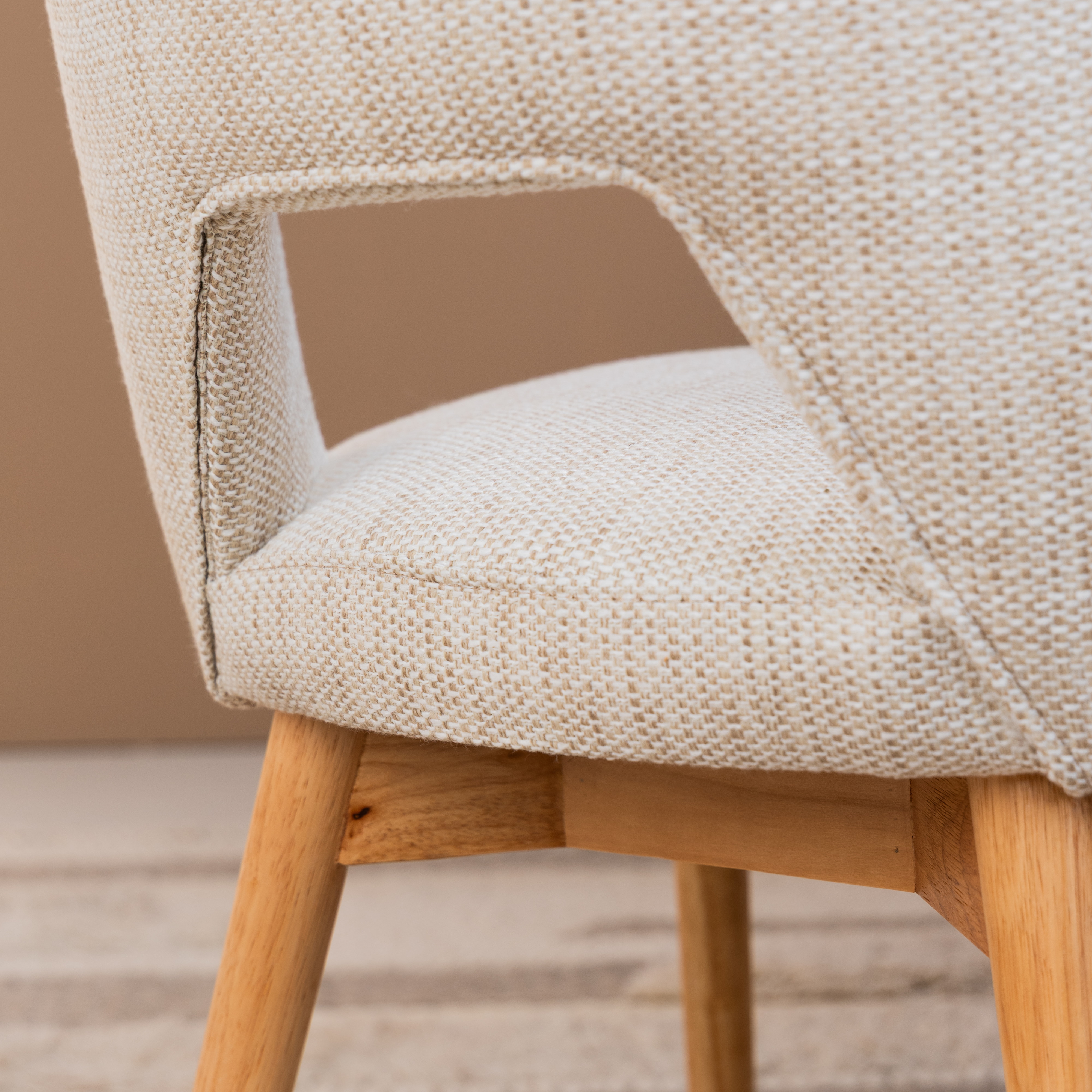 MUST Living Eetkamerstoel 'Blossom', kleur Naturel