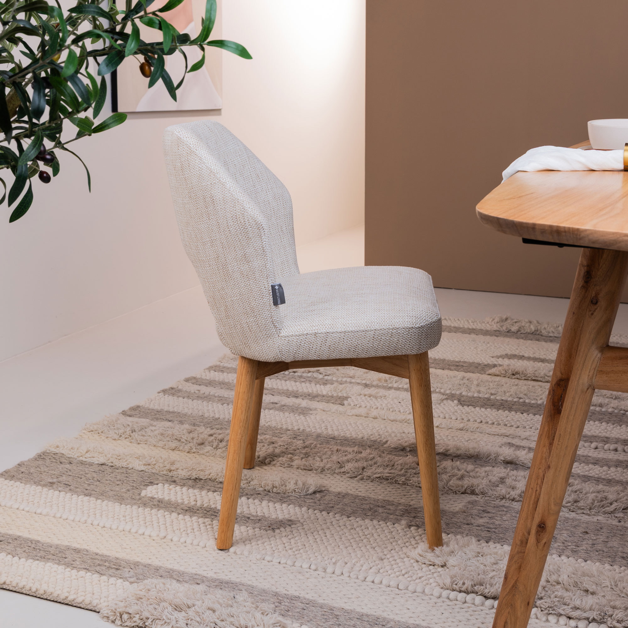 MUST Living Eetkamerstoel 'Blossom', kleur Naturel