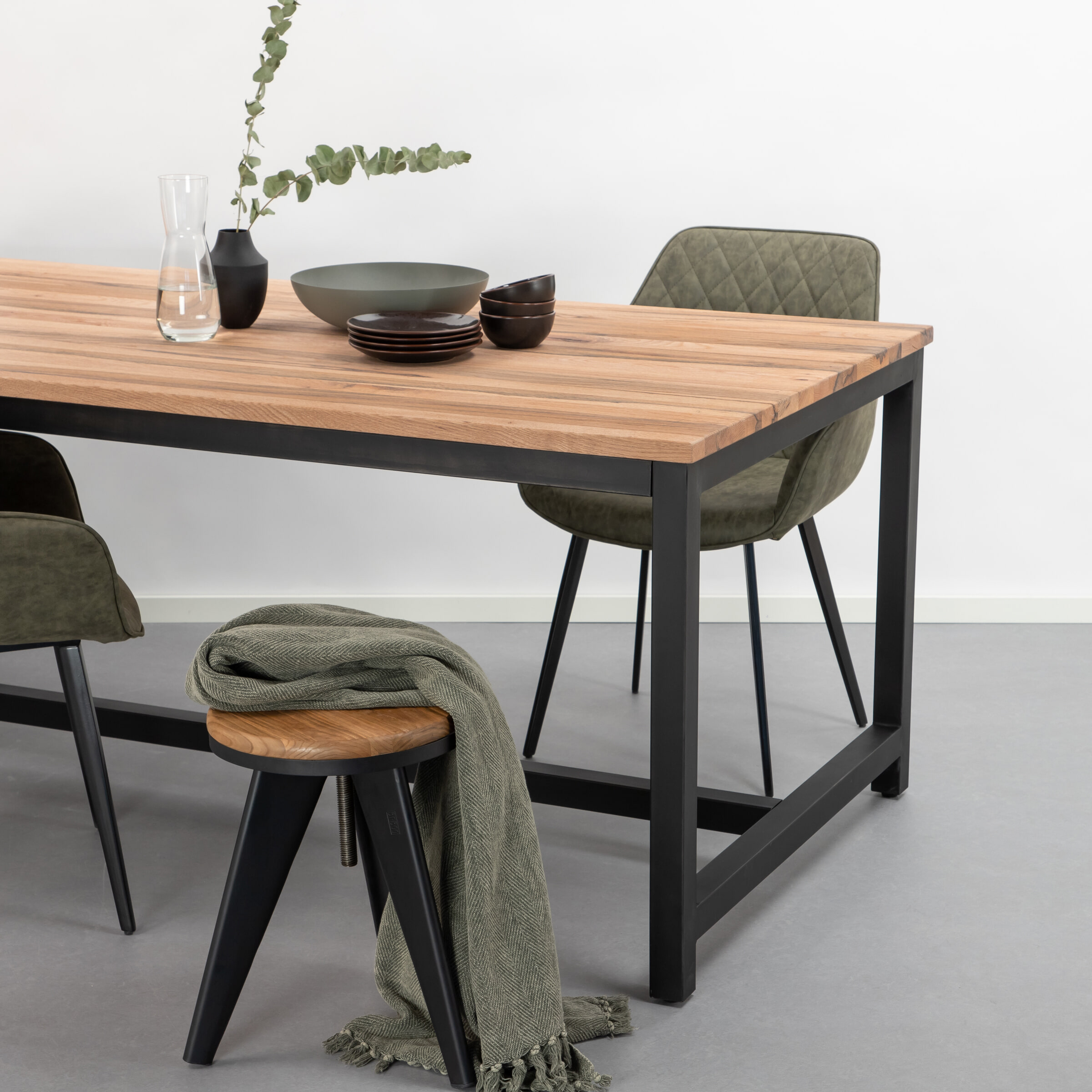 Tower Living Eettafel 'Max' Eiken / Metaal, maat 240 x 100cm
