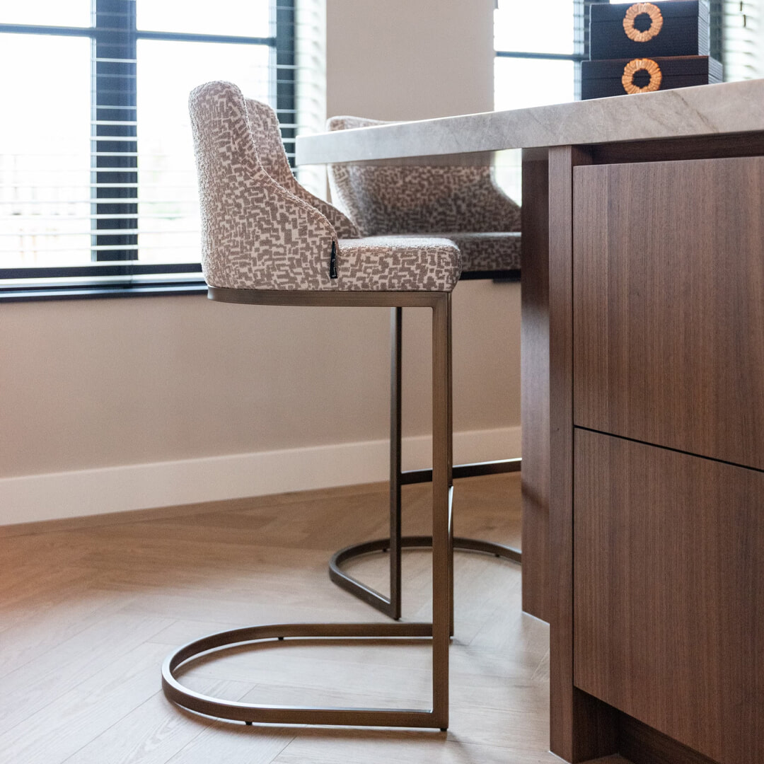 Richmond Barstoel 'Bolton' Geo stof, kleur Naturel (zithoogte 77cm)