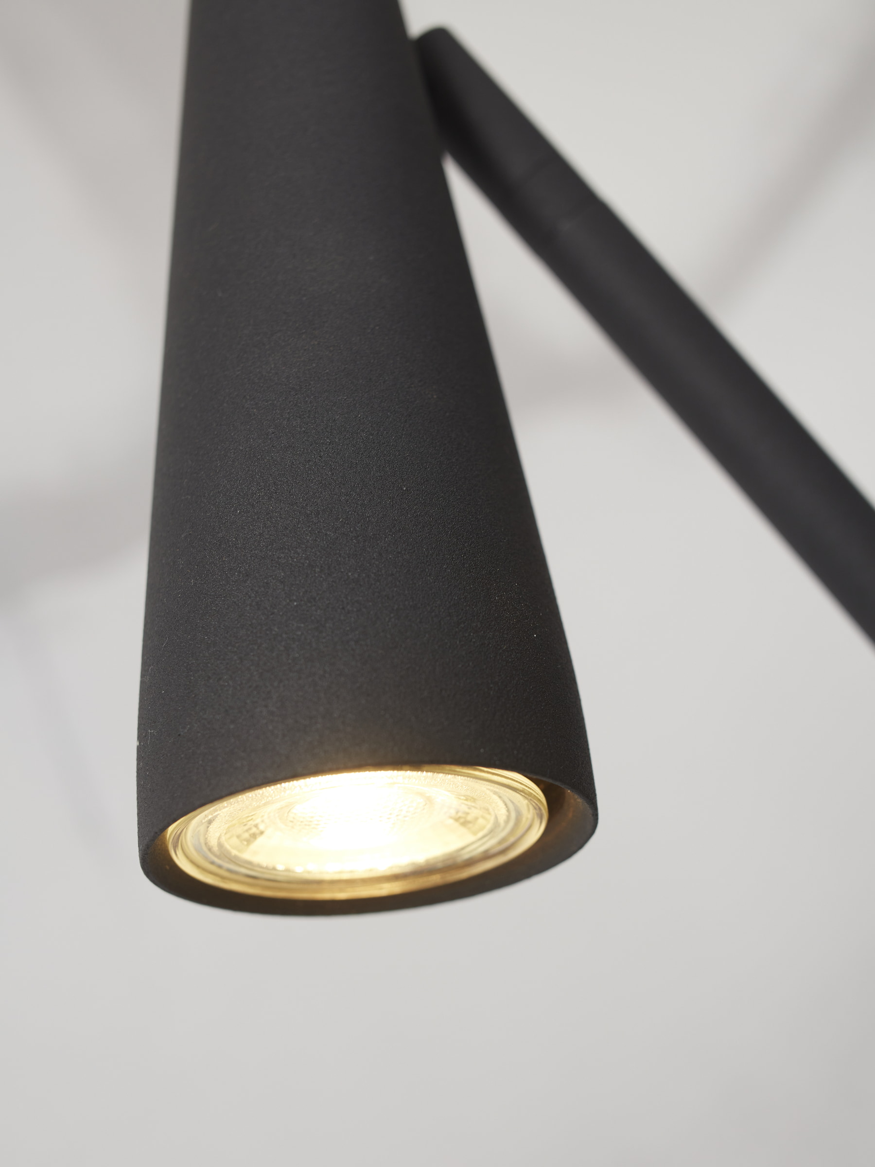 its about RoMi Vloerlamp 'Bordeaux' 145cm, kleur Zwart