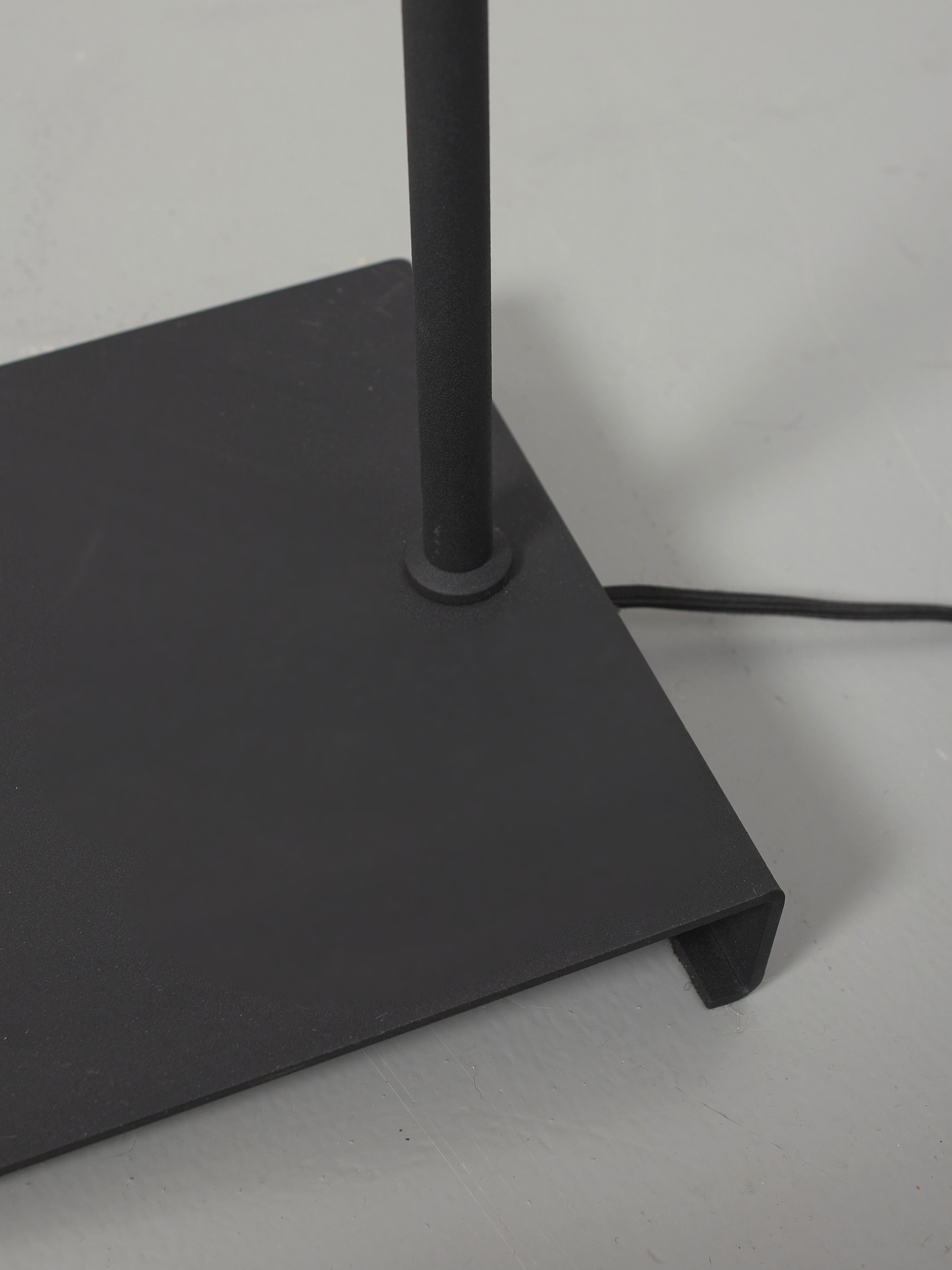 its about RoMi Vloerlamp 'Bordeaux' 145cm, kleur Zwart