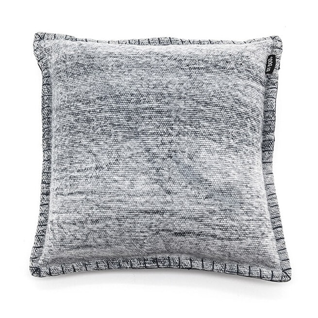 By-Boo Kussen 'Crush', 45 x 45 kleur Grijs By-Boo Kussen 'Crush', 45 x 45 kleur Grijs