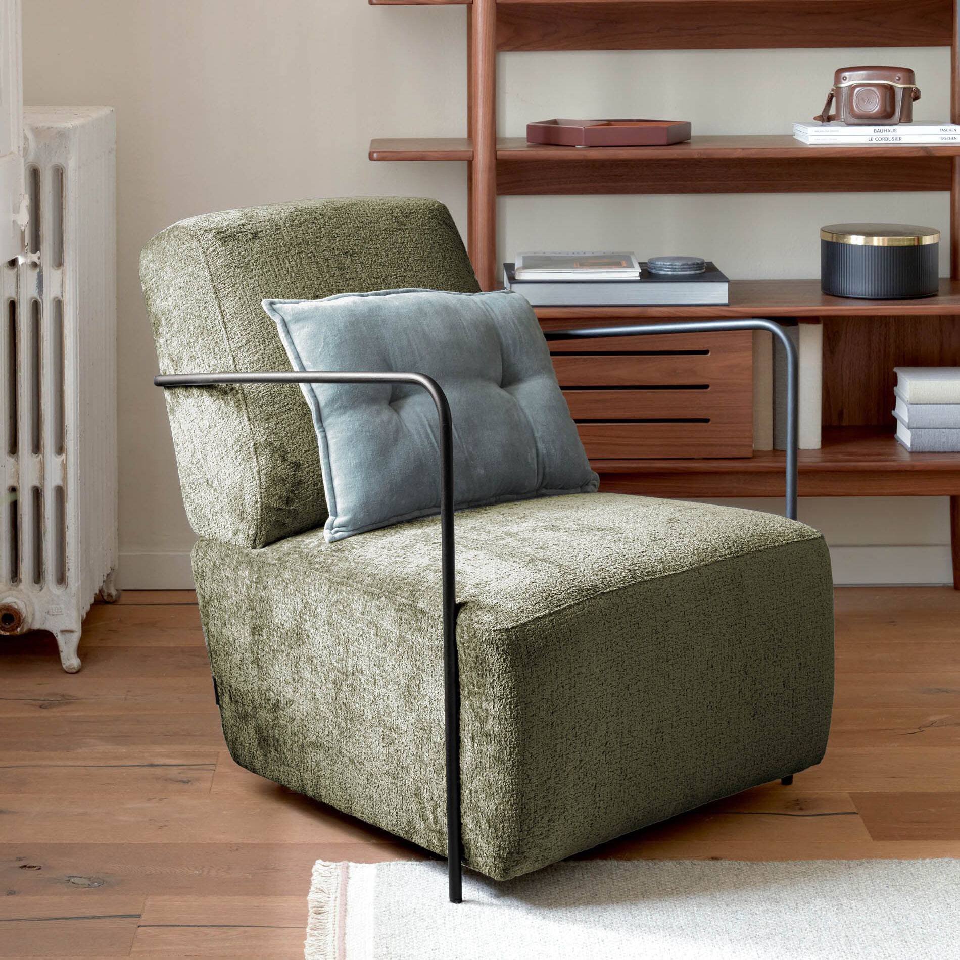 Kave Home - Gamer fauteuil in groene chenille en metaal met zwarte afwerking