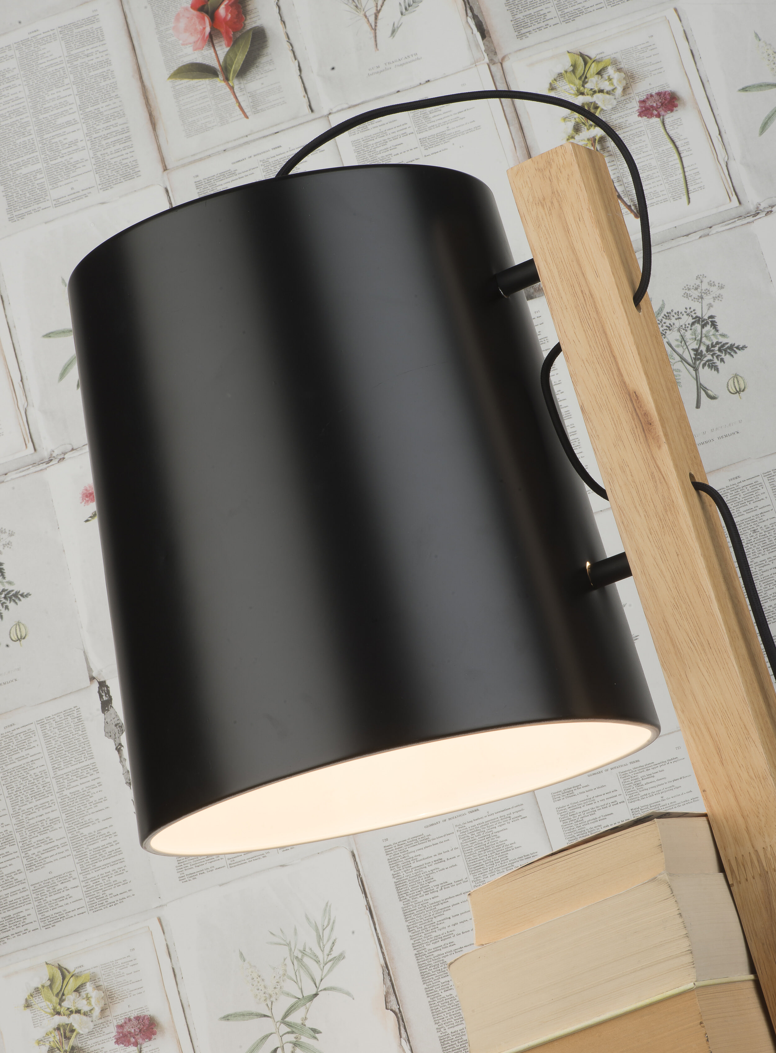 its about RoMi Vloerlamp 'Cambridge' met plankjes, kleur Zwart