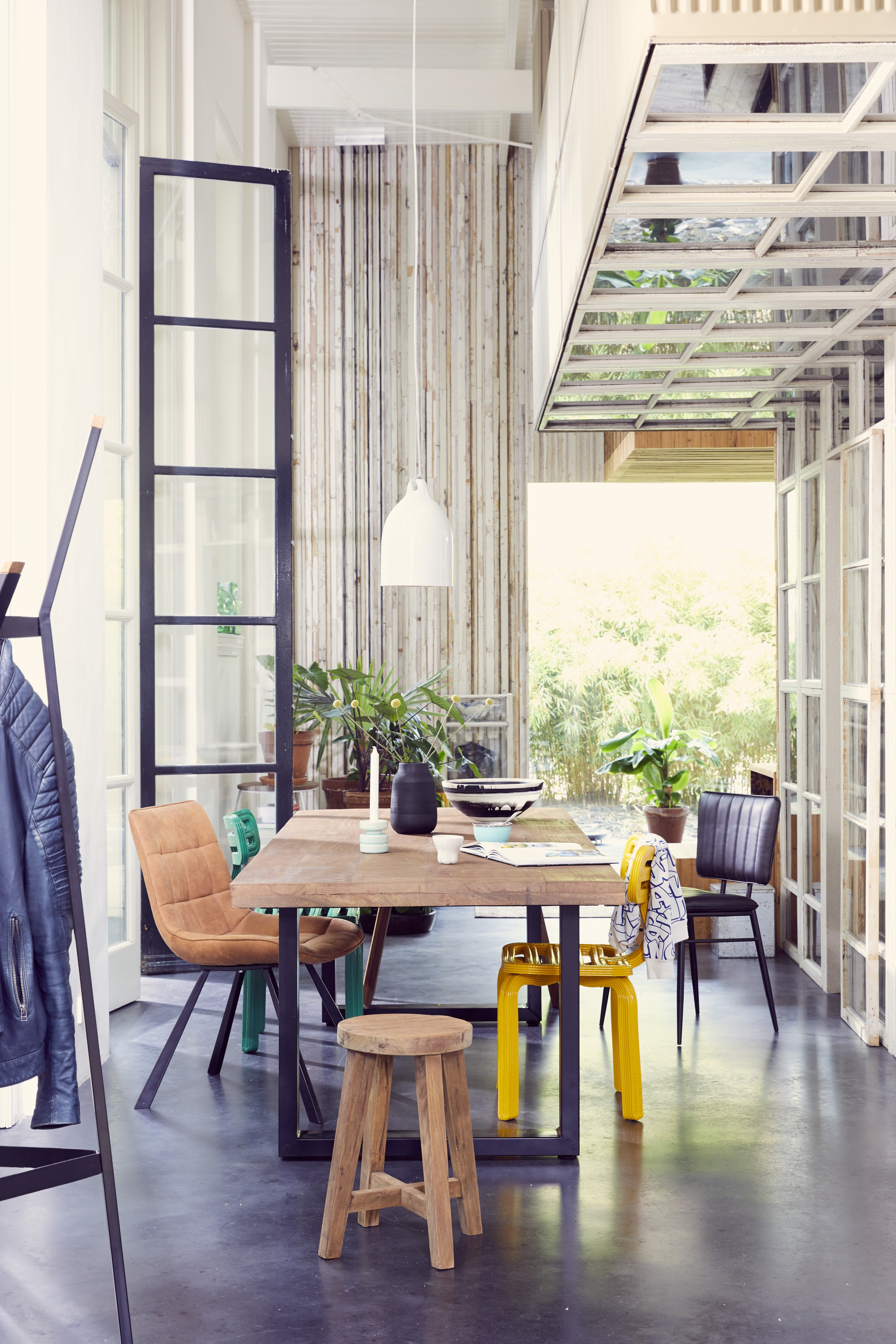 Brix Eettafel 'Sturdy' Boomstam, Mangohout en staal, 160 x 90cm
