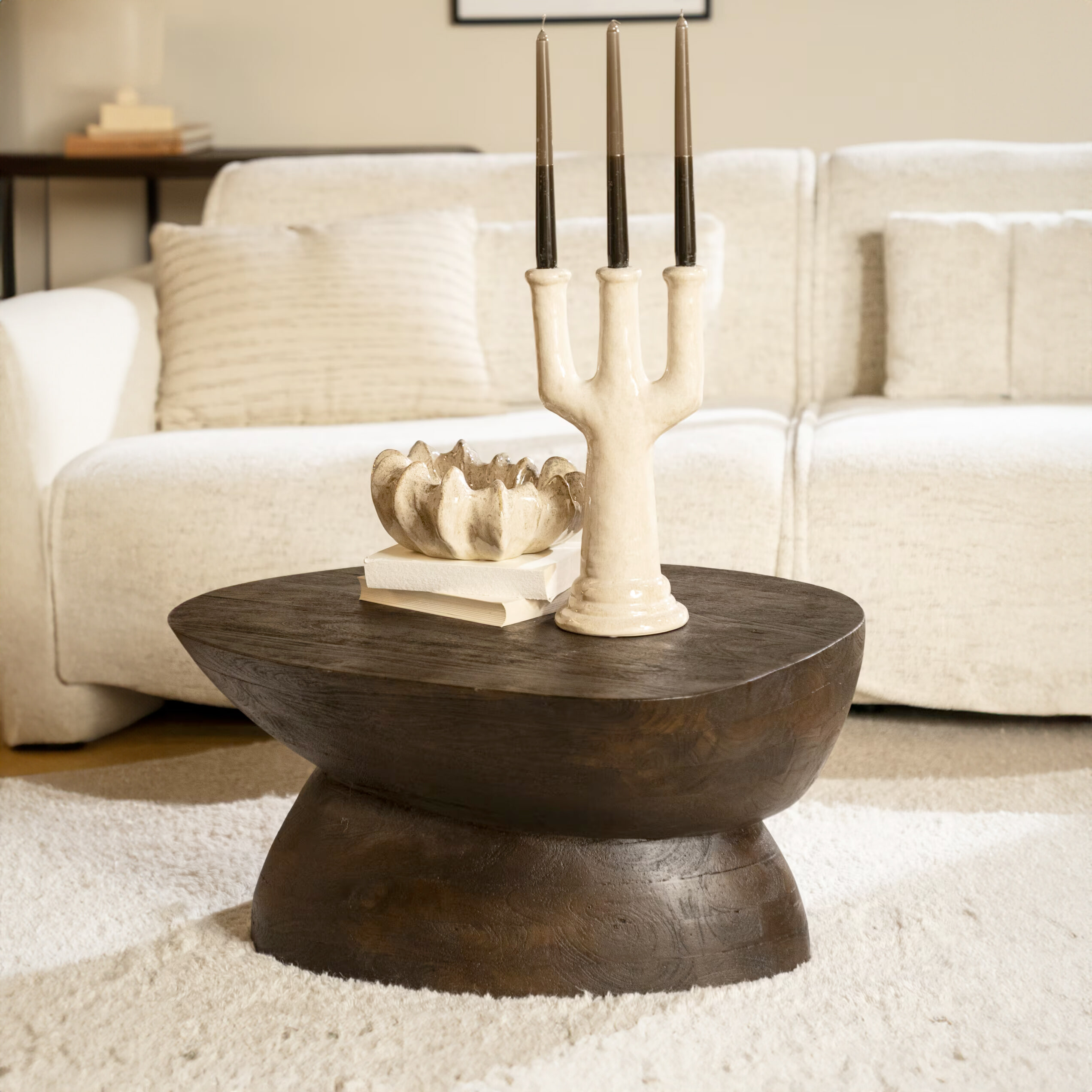 By-Boo Salontafel Cobble Mangohout, 75 x 59cm - Bruin - Organisch