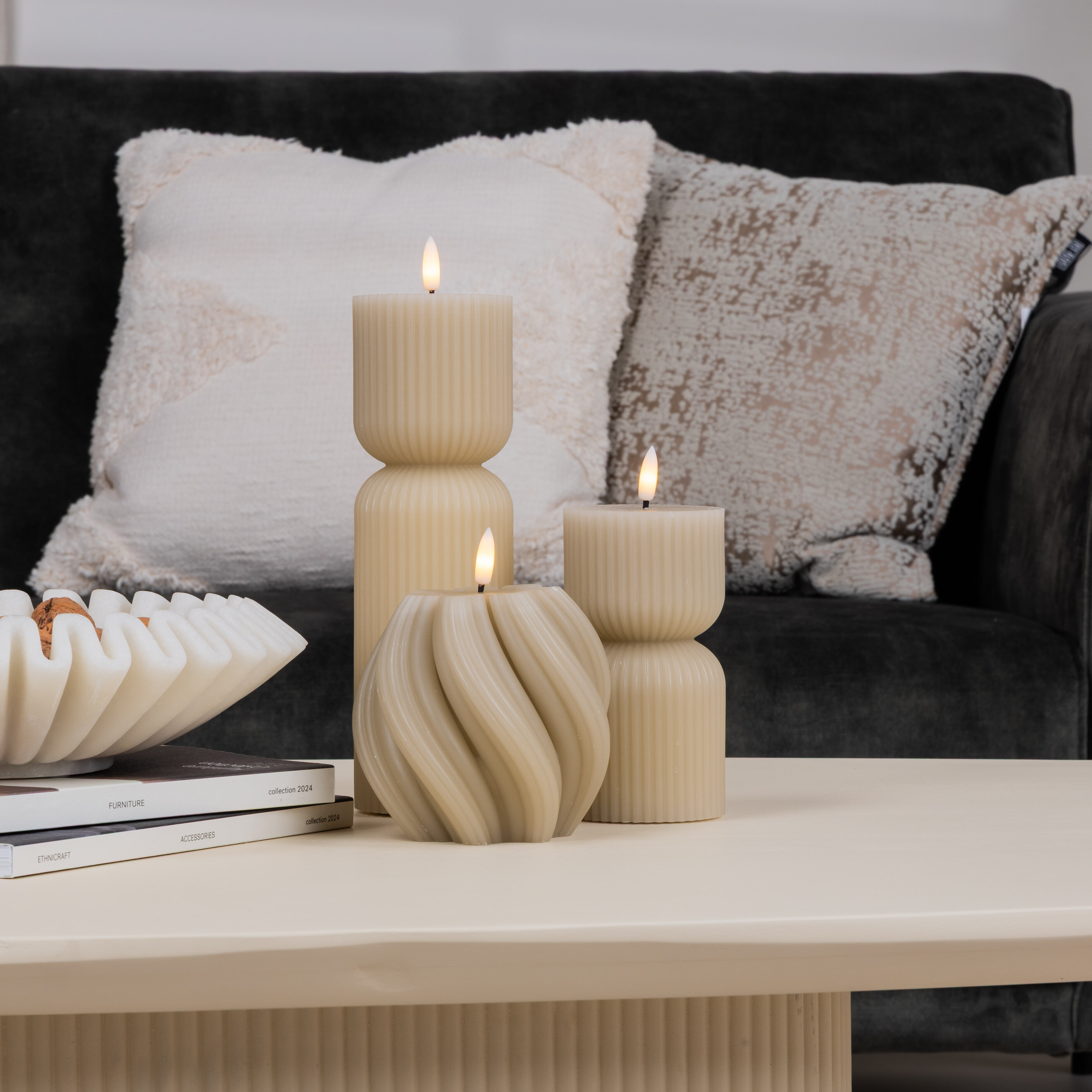 Tower Living Deens Ovale Salontafel 'Corbetta' Minerale cement finish, 120 x 70cm