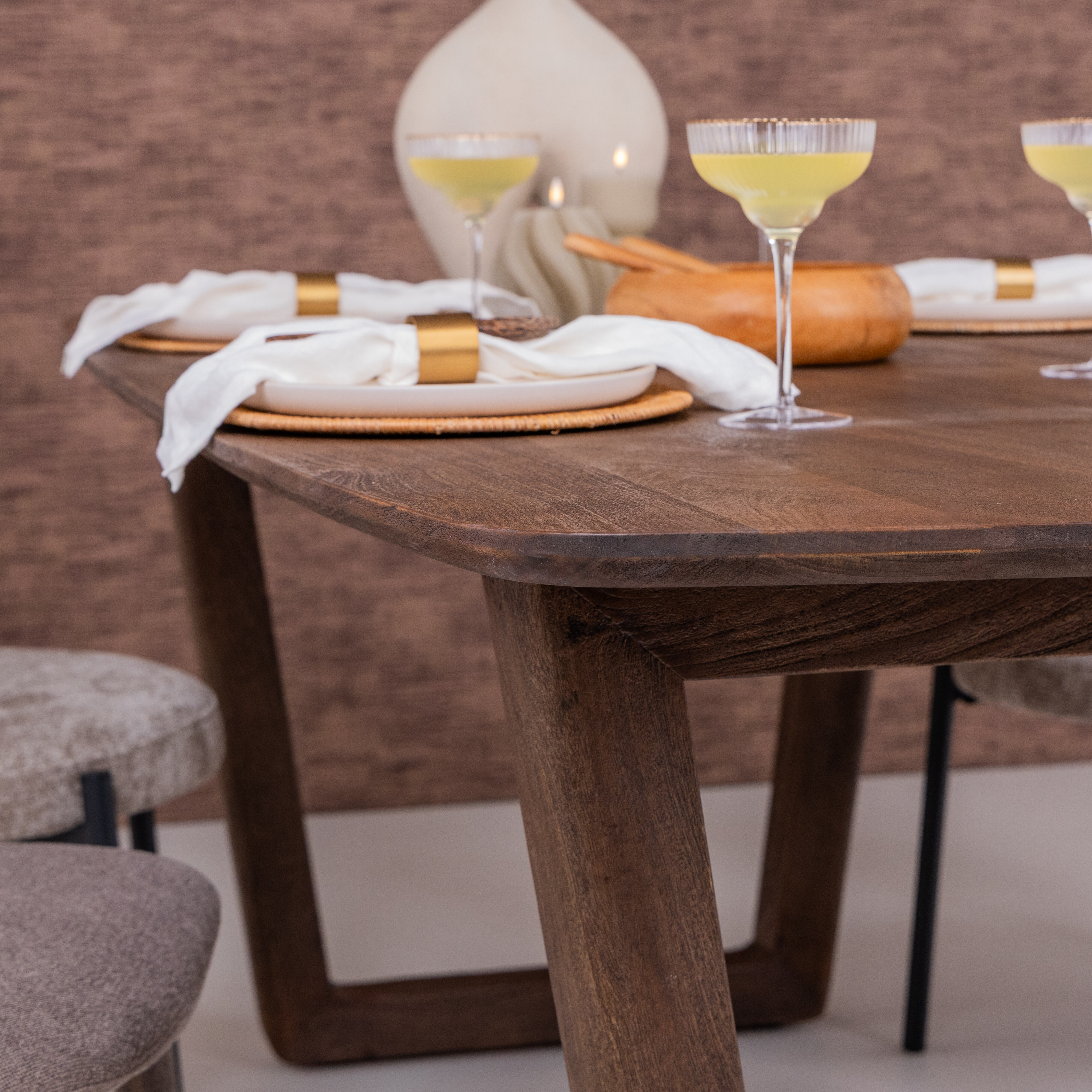 Livingfurn Deens Ovale Eettafel 'Cortez' Mangohout, 270 x 100cm