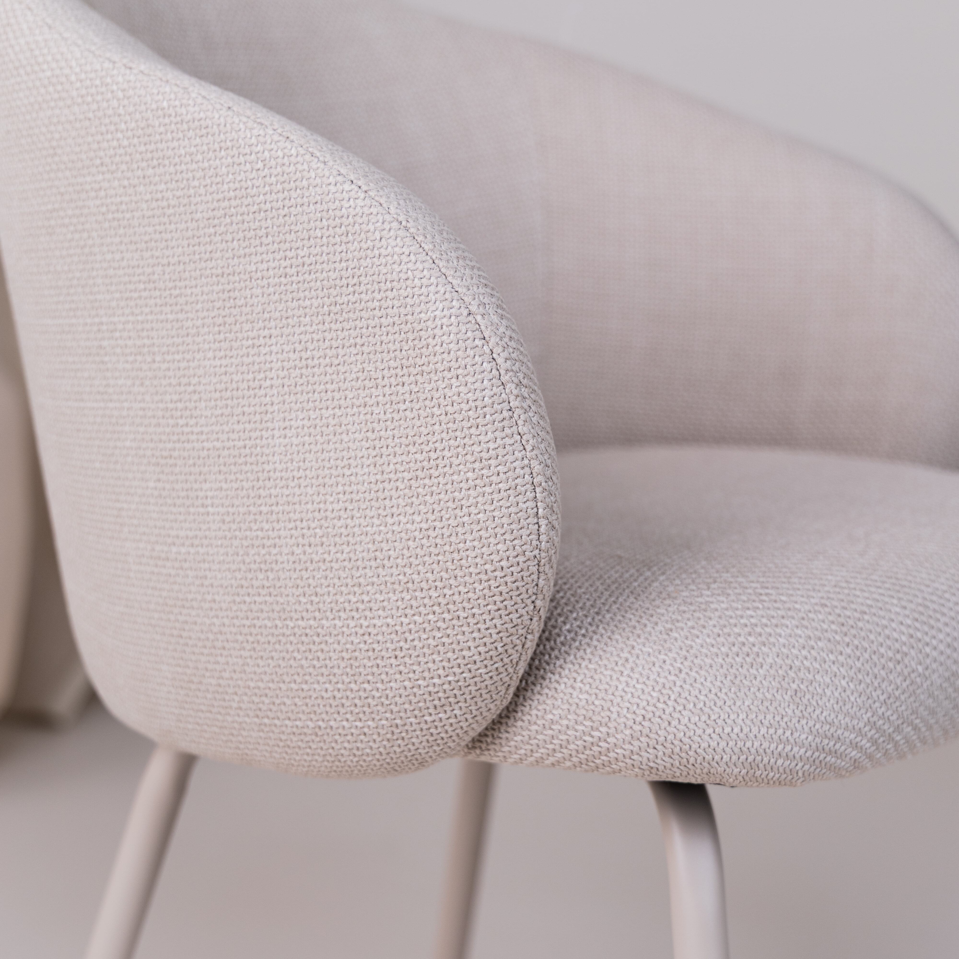Bendt Eetkamerstoel 'Cristi' Stof, kleur Beige
