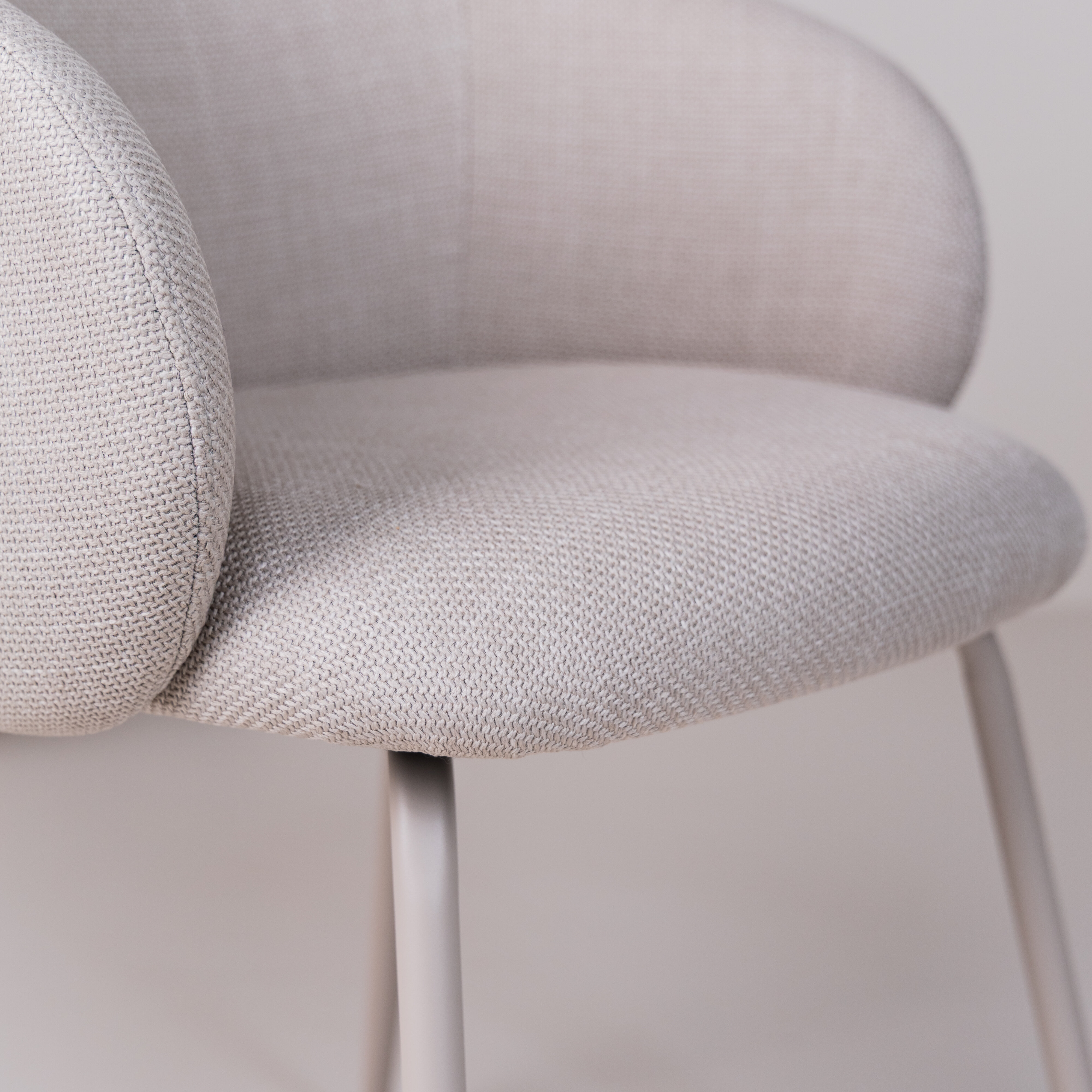 Bendt Eetkamerstoel 'Cristi' Stof, kleur Beige
