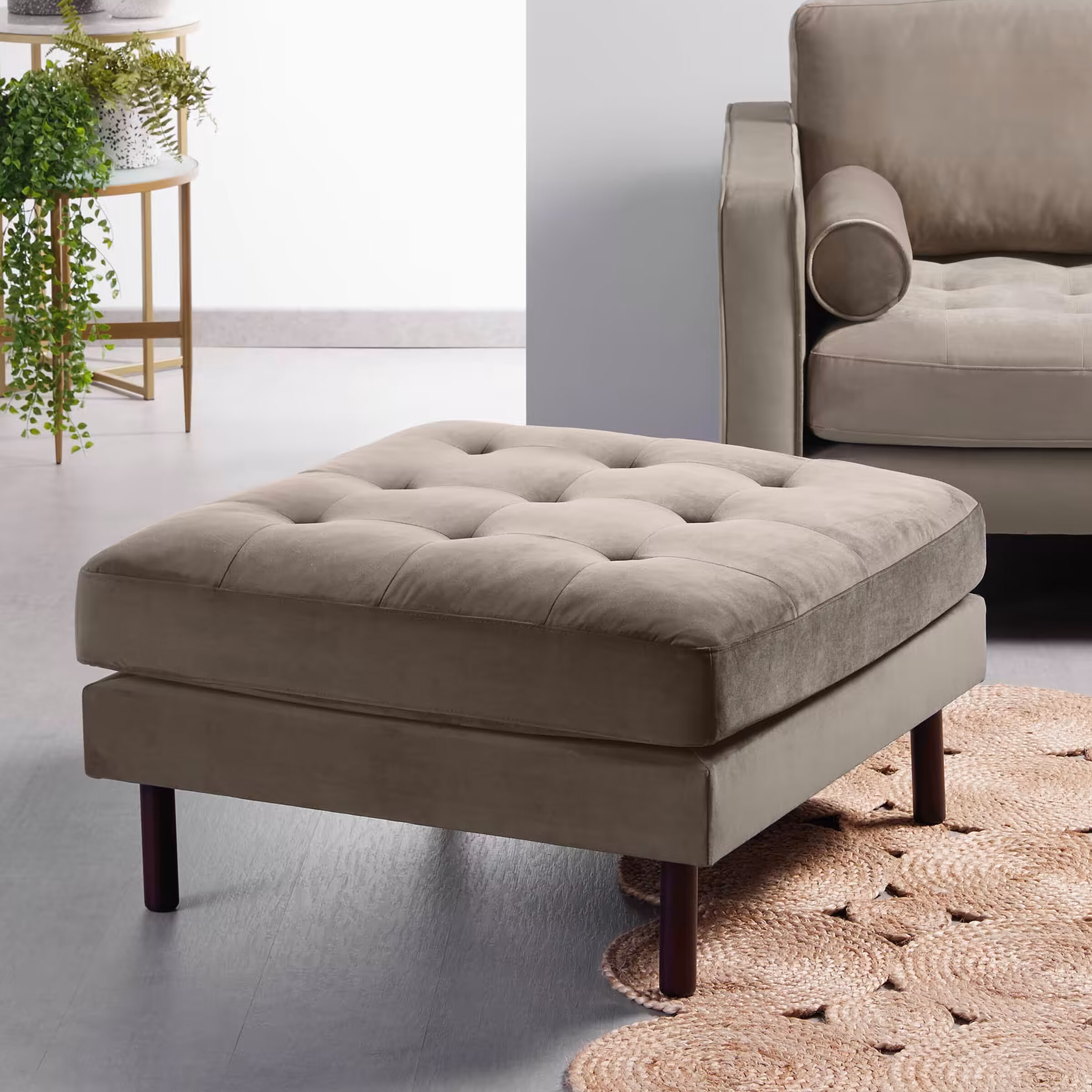 Kave Home Poef 'Debra' Velvet, kleur Bruin Kave Home Poef 'Debra' Velvet, kleur Bruin