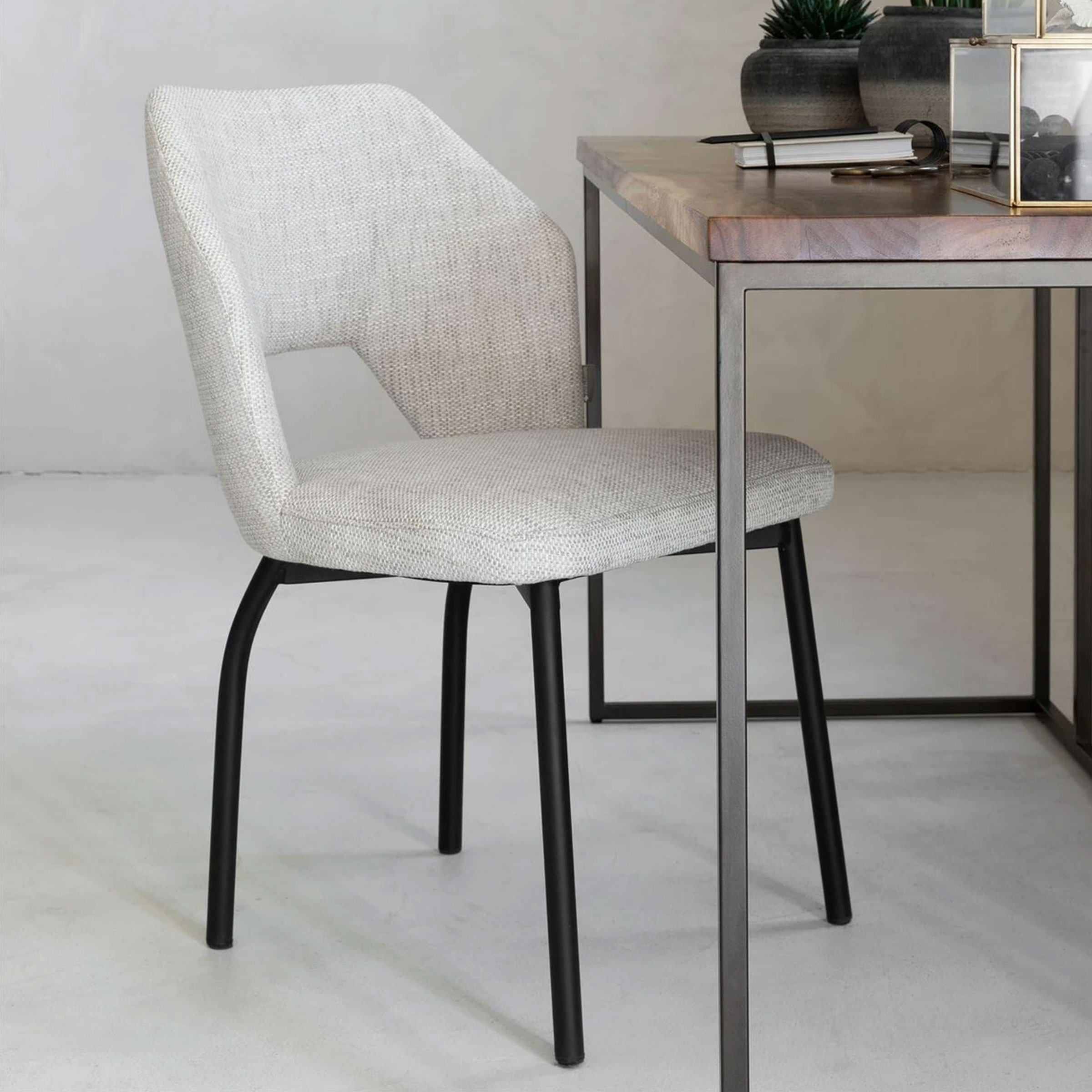 MUST Living Eetkamerstoel 'Bloom' kleur Naturel