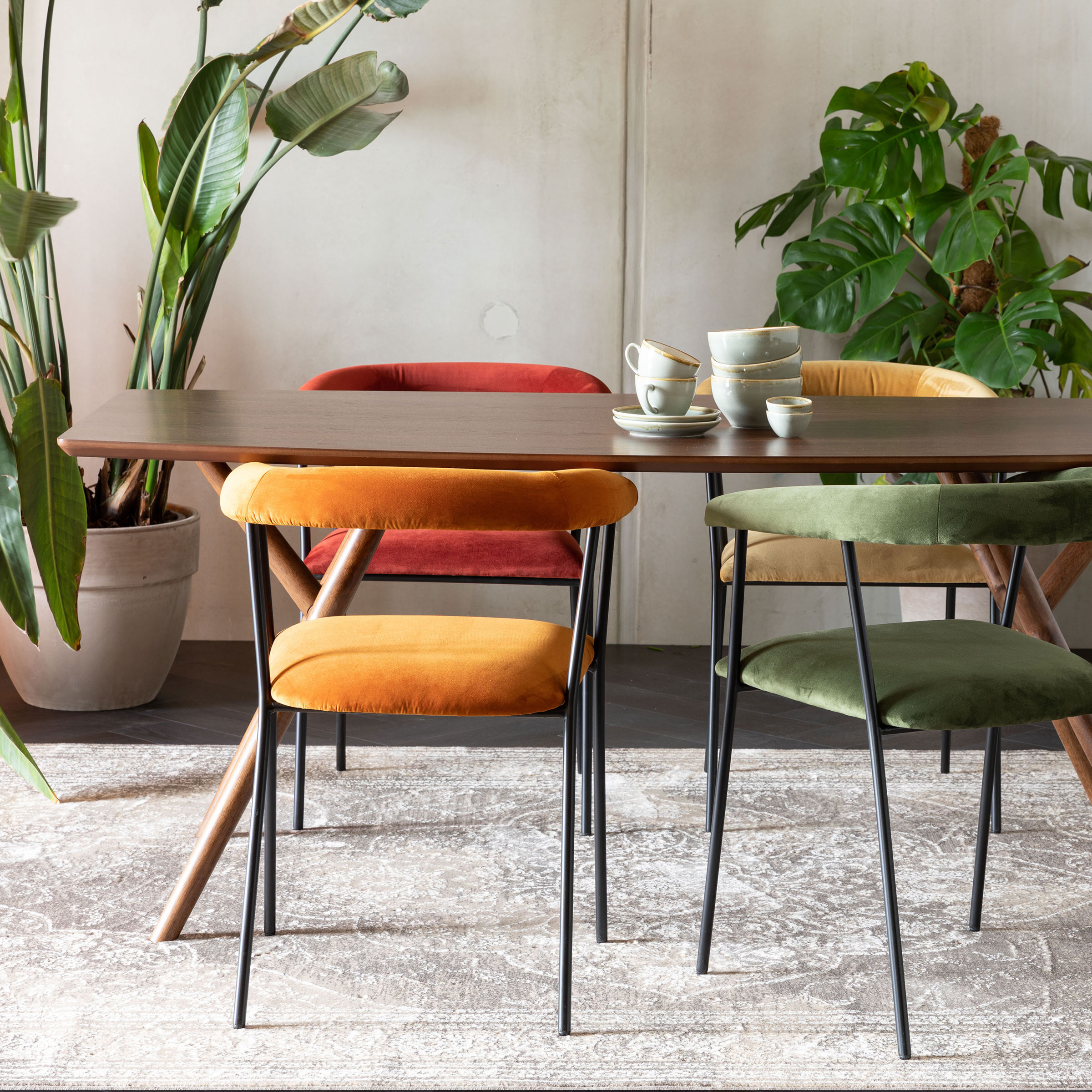 Dutchbone Eettafel 'Malaya' 180 x 90cm Dutchbone Eettafel 'Malaya' 180 x 90cm