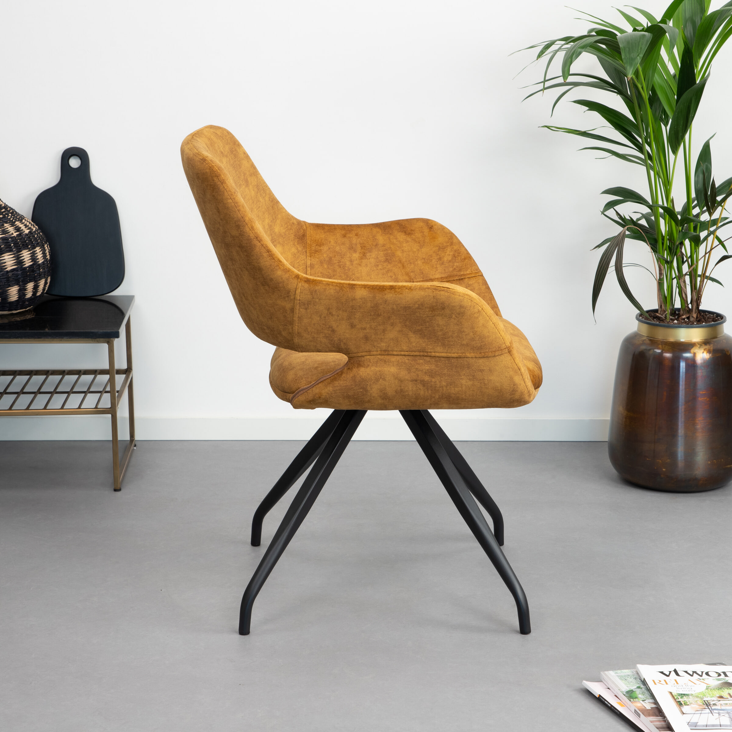 LivingFurn Eetkamerstoel 'Capp' Velvet, kleur Okergeel