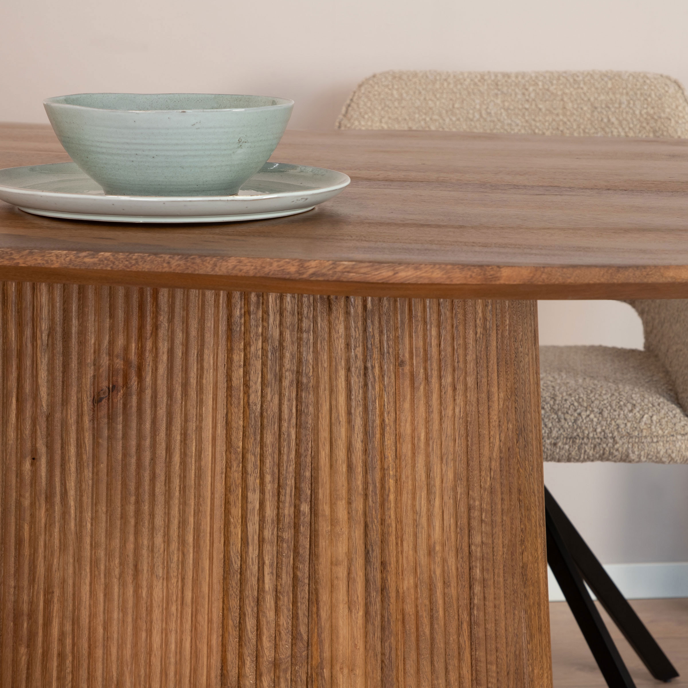 Sohome Ovale Eettafel 'Olav' Mangohout, 300 x 110cm, kleur Bruin