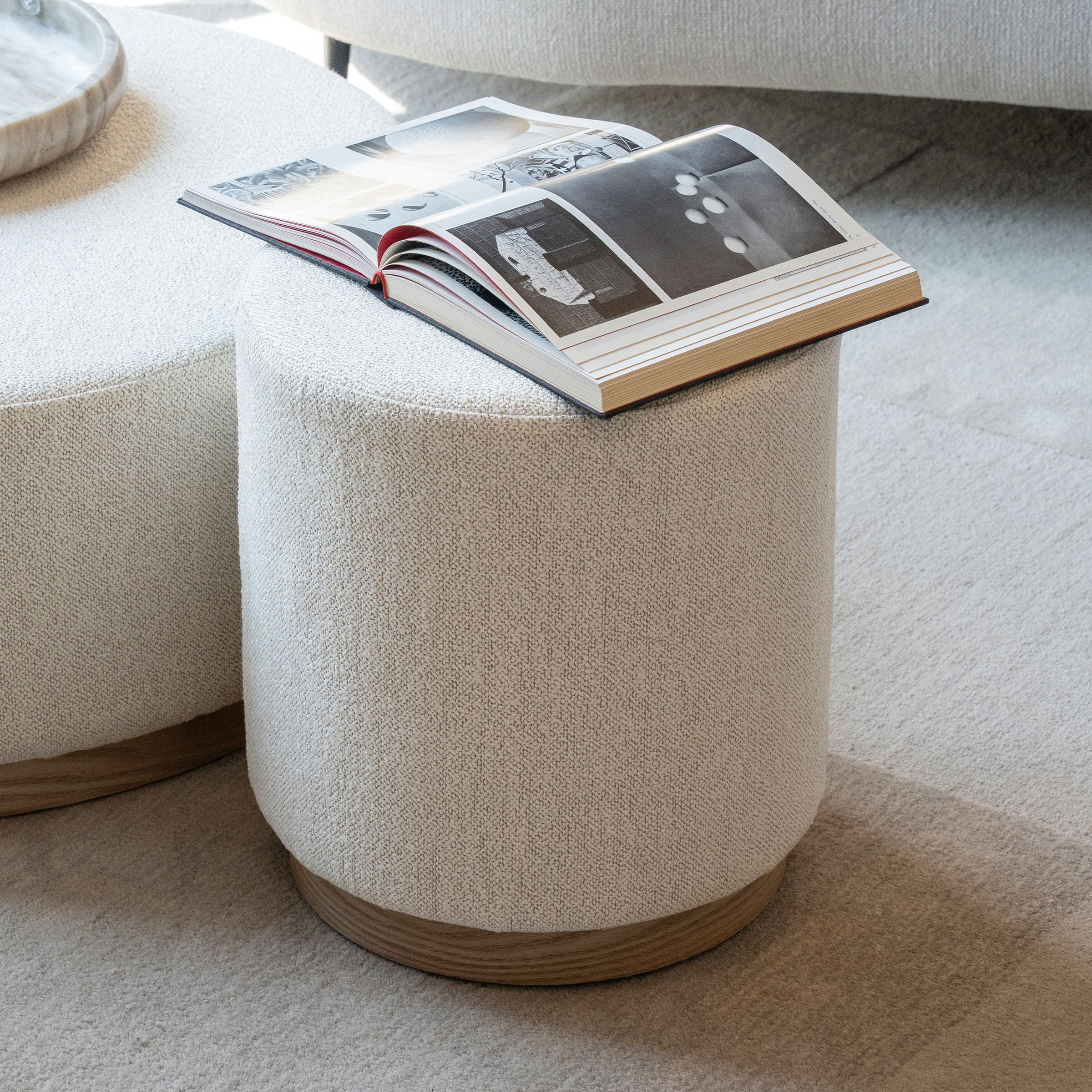 Eleonora Poef/Bijzettafel 'Avah' Bouclé, 41cm