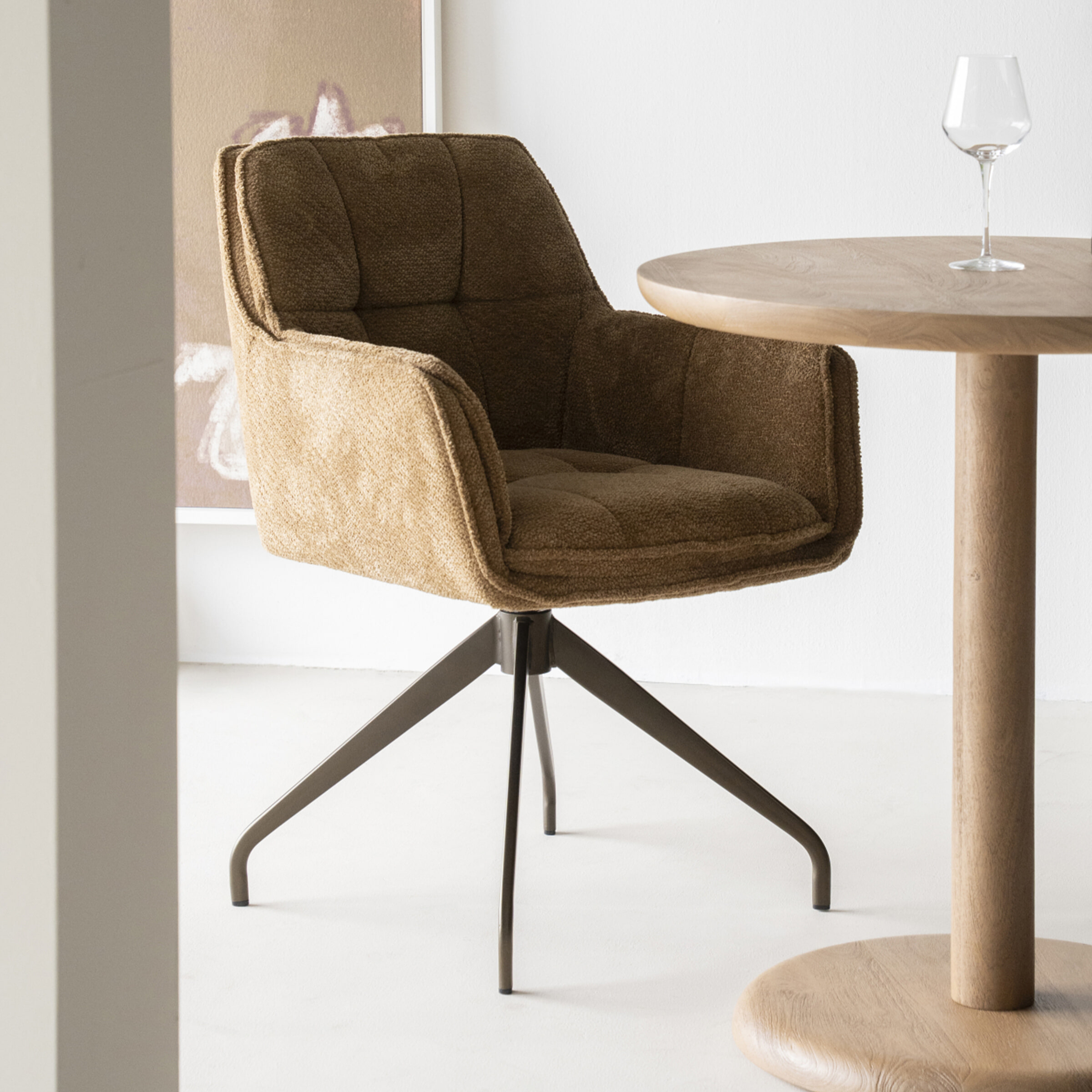 Eleonora Draaibare Eetkamerstoel 'Hugo' Chenille