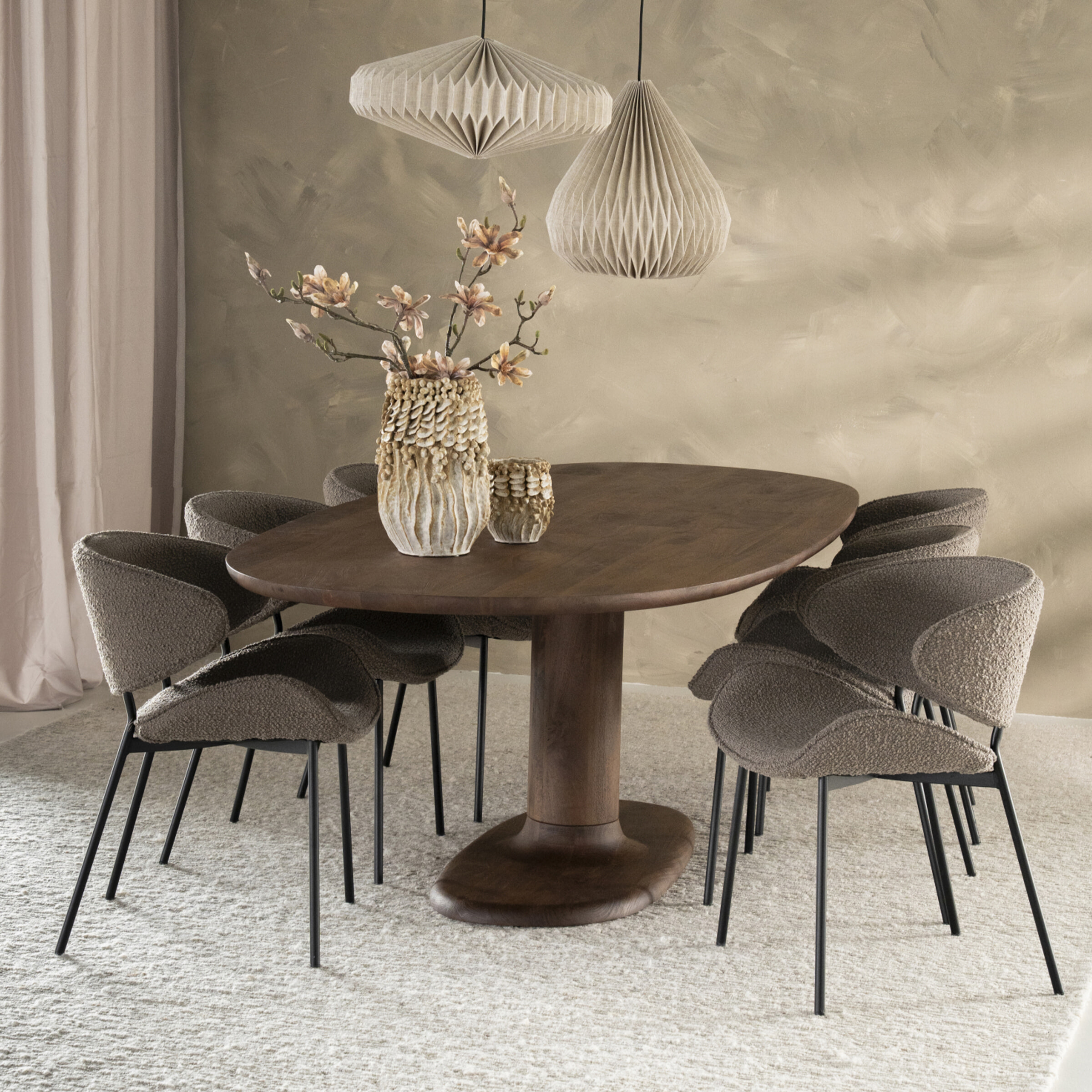 Eleonora Ovale Eettafel 'Coco' Mangohout, kleur Bruin