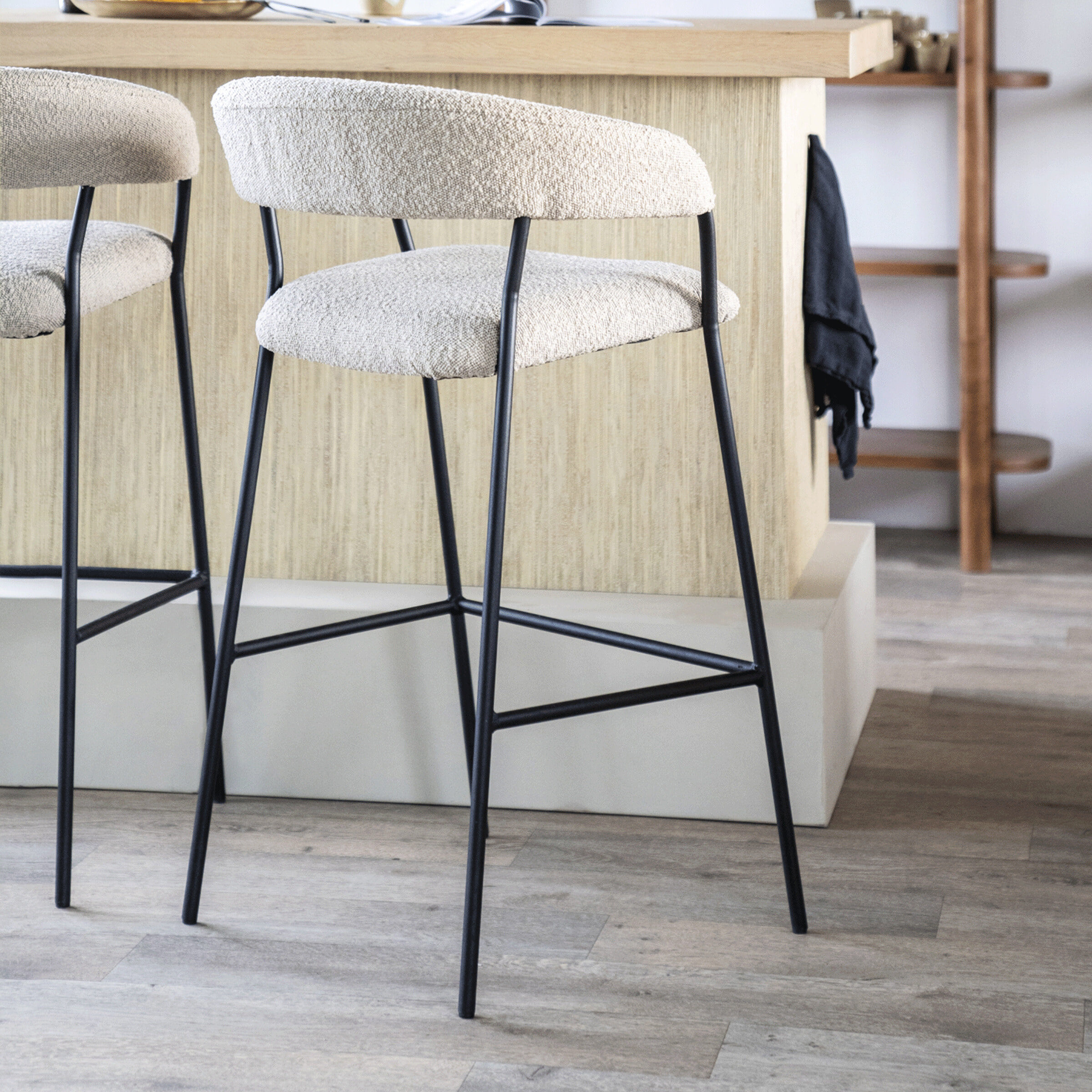 Eleonora Barkruk 'Luka' Bouclé, kleur Beige (zithoogte 68cm)