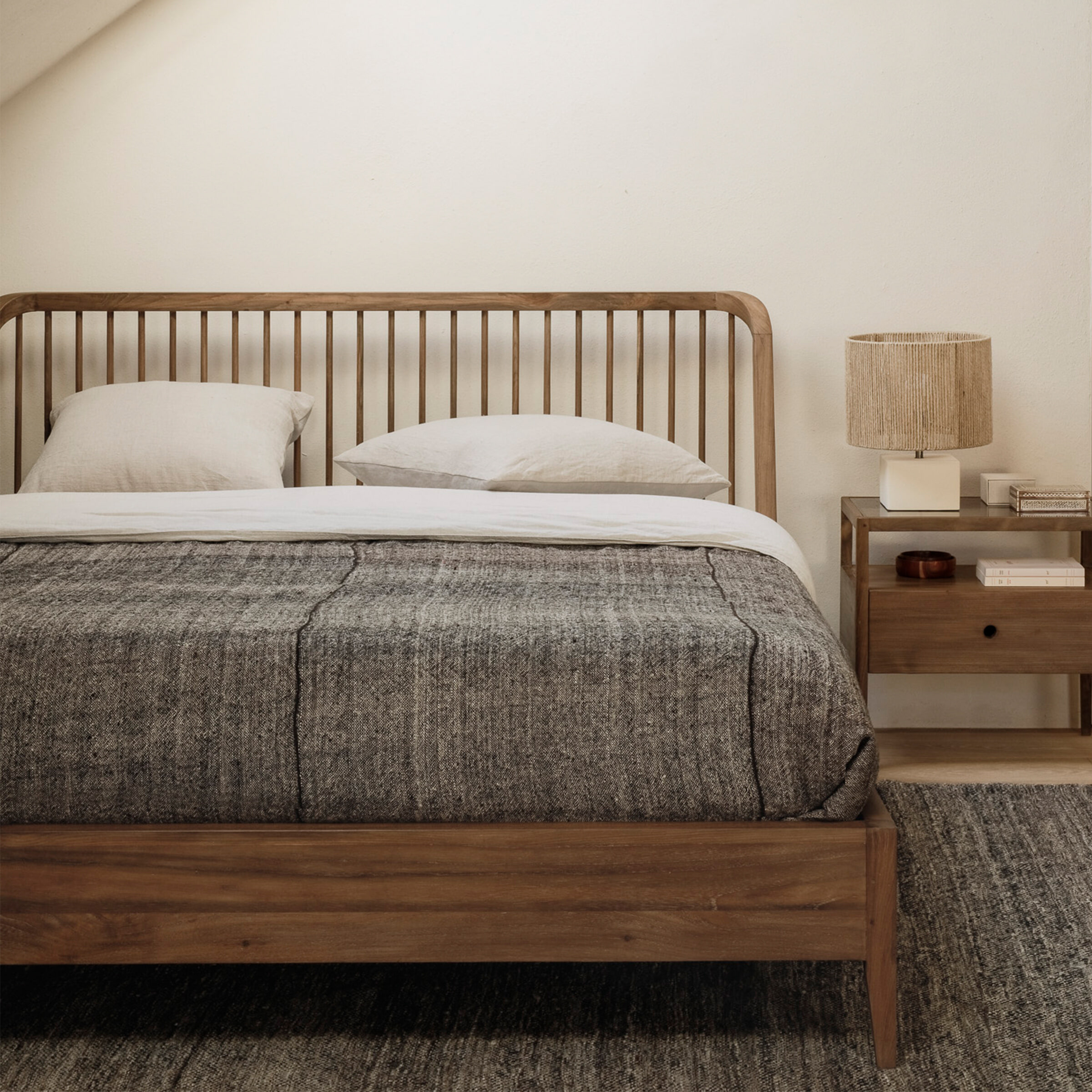 Ethnicraft Bed 'Spindle' Gerecycled Teak, 160 x 200cm