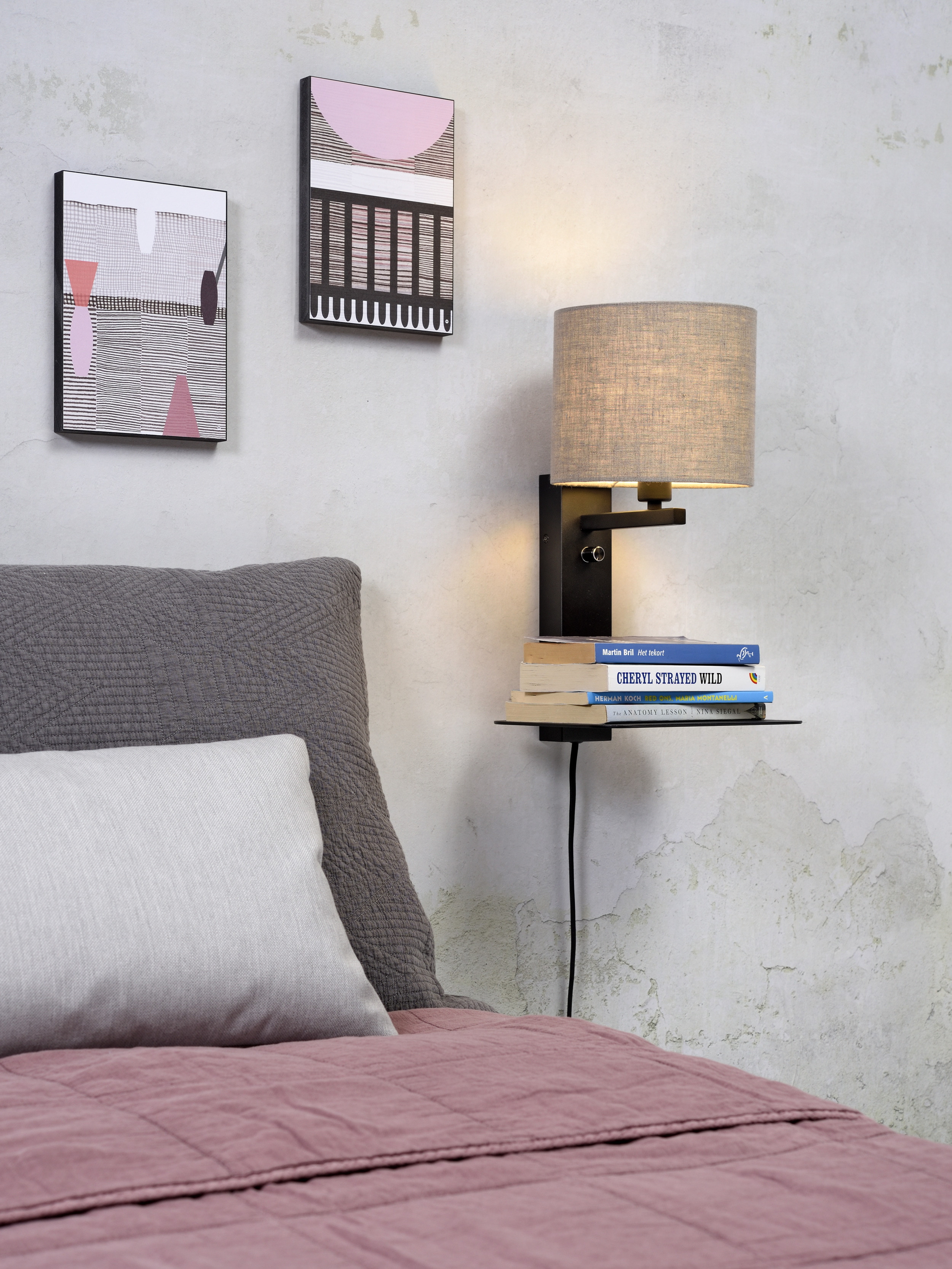 its about RoMi Wandlamp 'Florence' Met plank en USB, kleur Donkerbeige