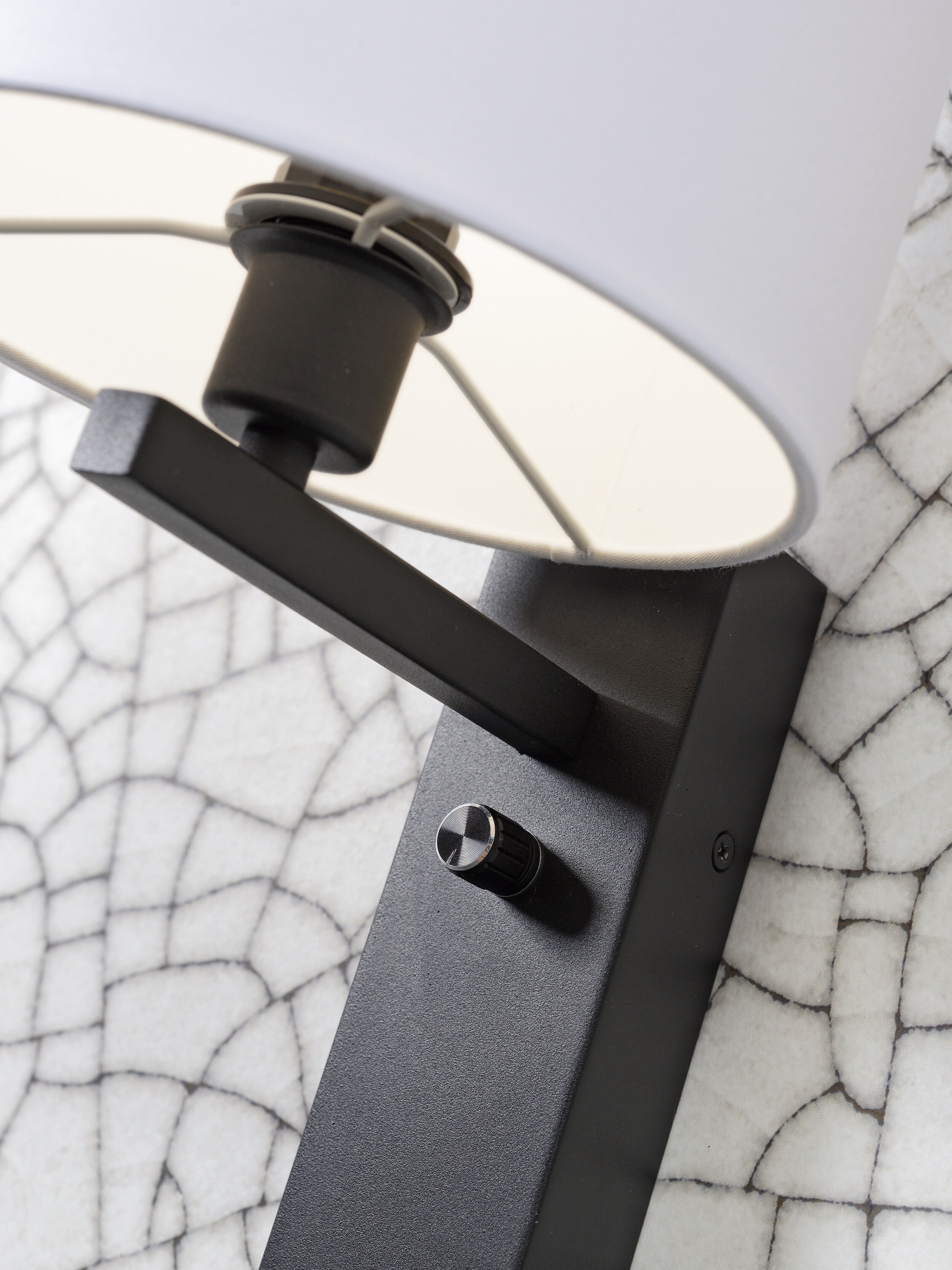 its about RoMi Wandlamp 'Florence' Met plank en USB, kleur Beige