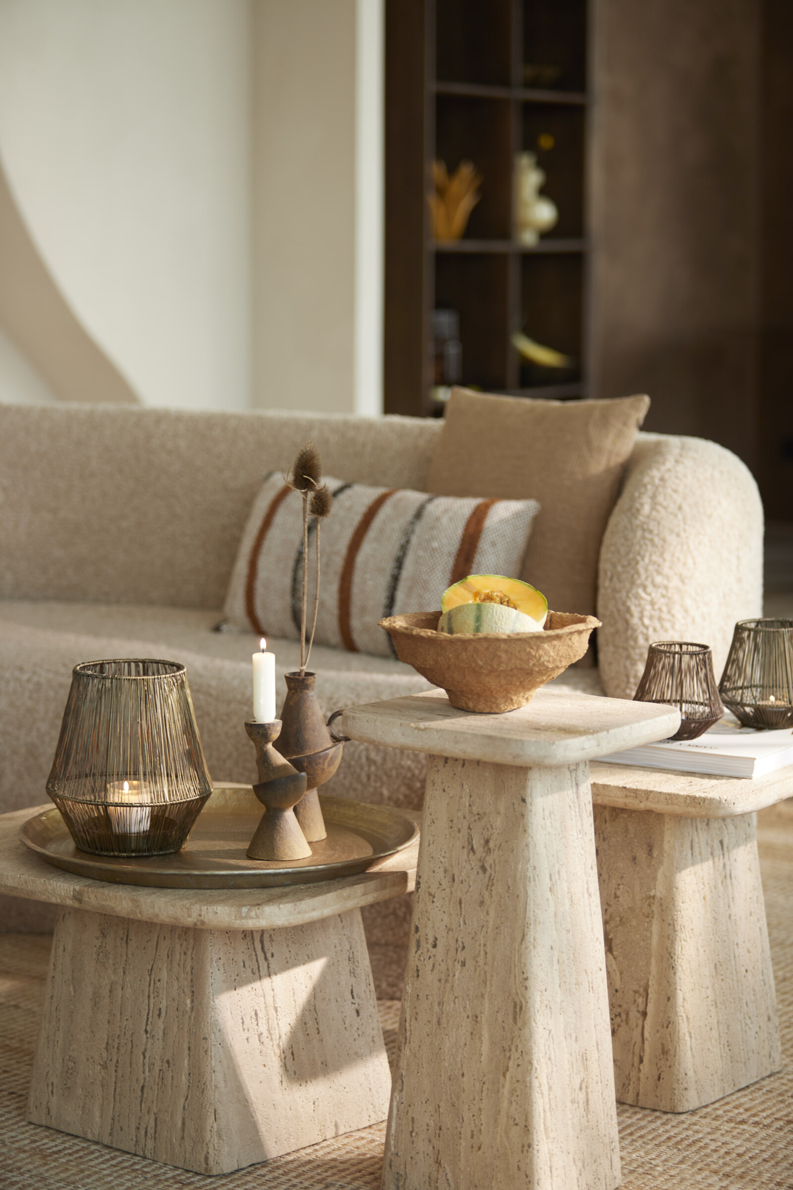 Light & Living Salontafel 'Kepami' Travertin, 60 x 60cm, kleur Zand