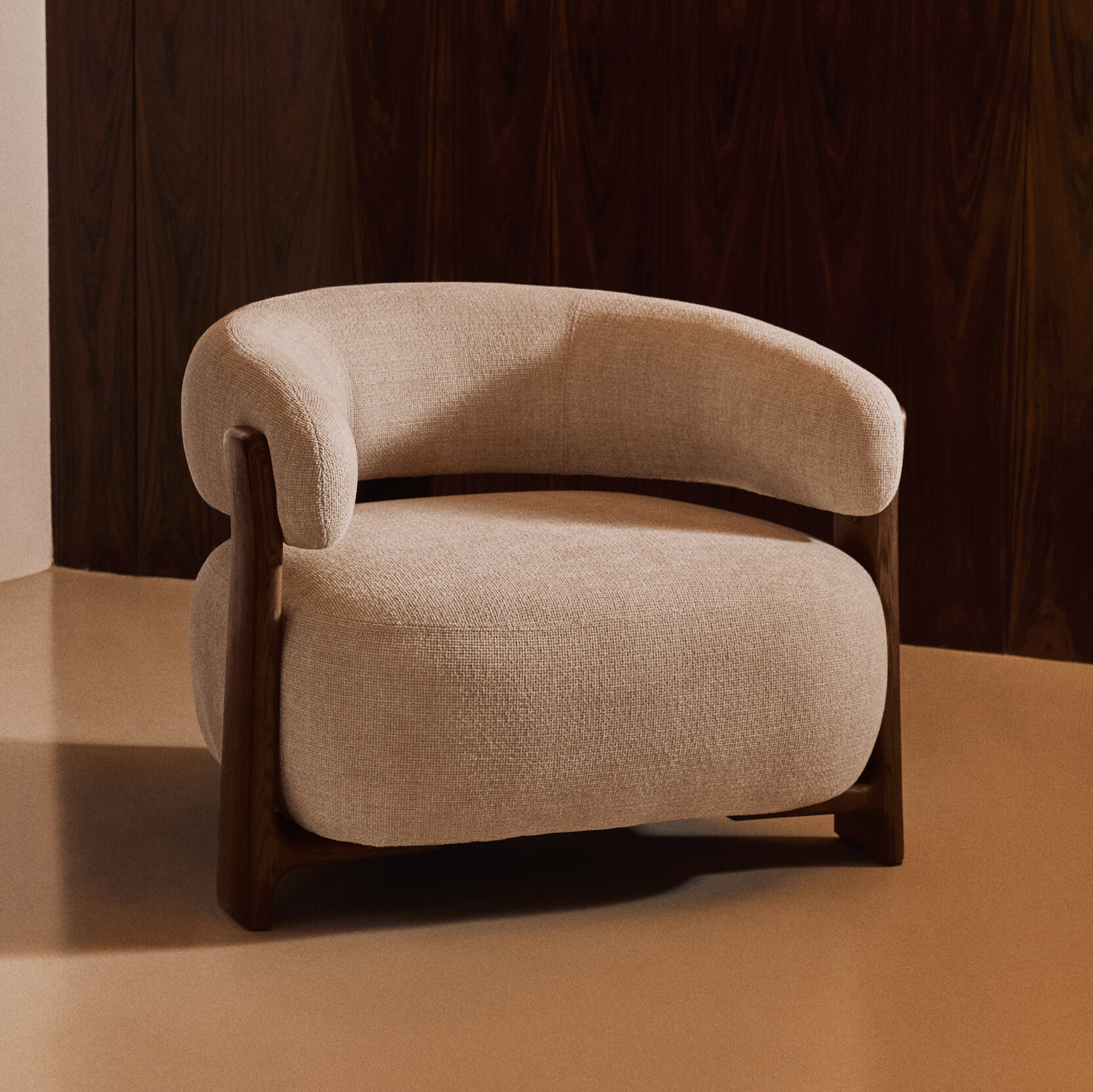 Kave Home Fauteuil 'Granite' Chenille en essenhout, kleur Beige/Bruin