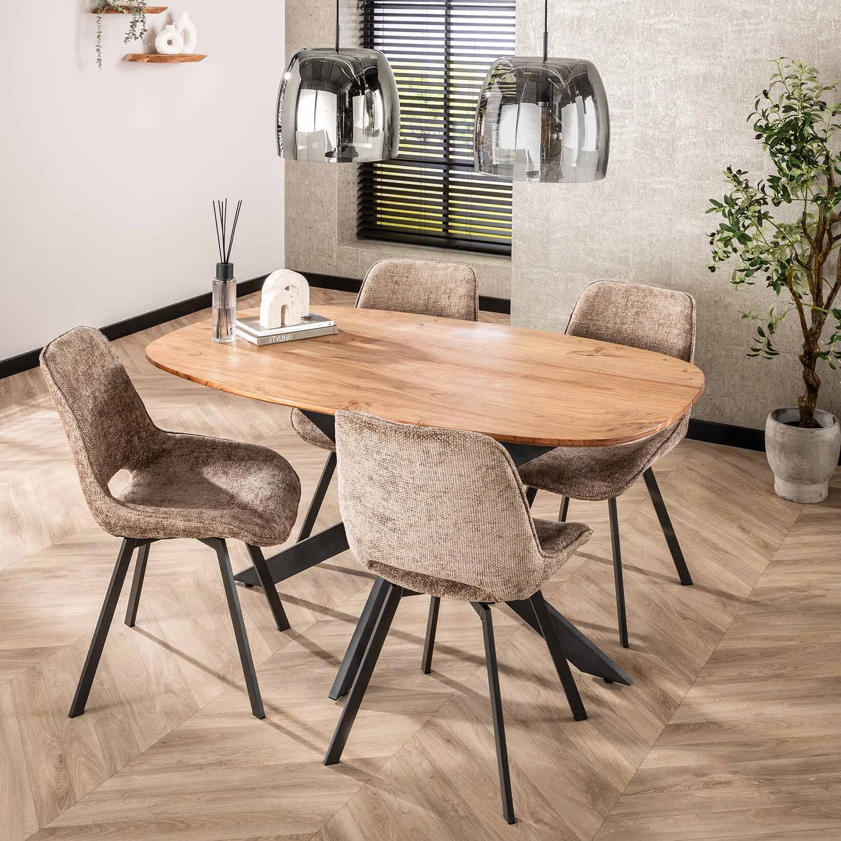 LifestyleFurn Eettafel Imre Deens ovaal, Acaciahout, 150 x 90cm - Massief acacia naturel - klein - compact