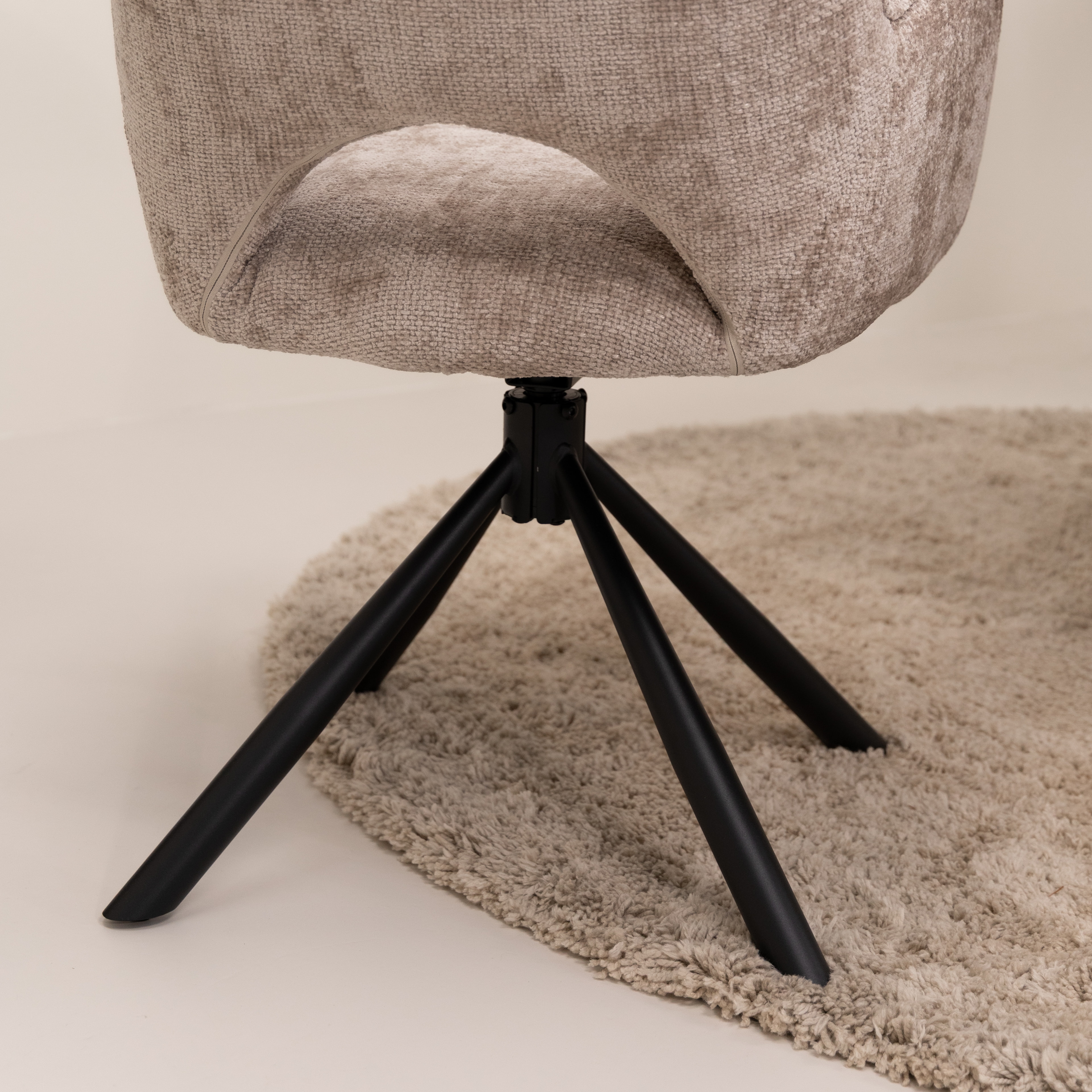 Tower Living Draaibare Eetkamerstoel 'Isola' kleur Beige