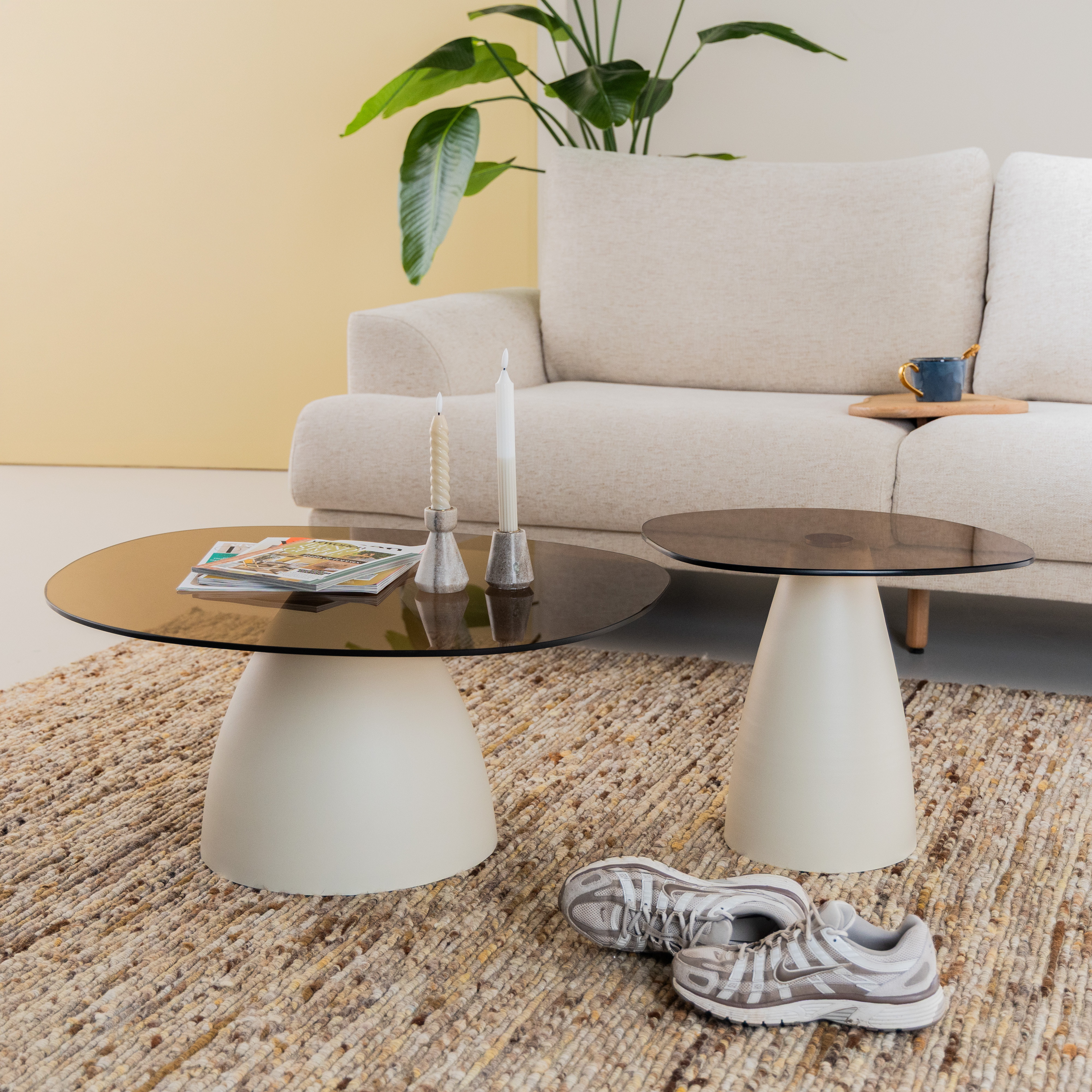 Sohome Organische Salontafel 'Jacky' Glas en betonlook, 86 x 76cm
