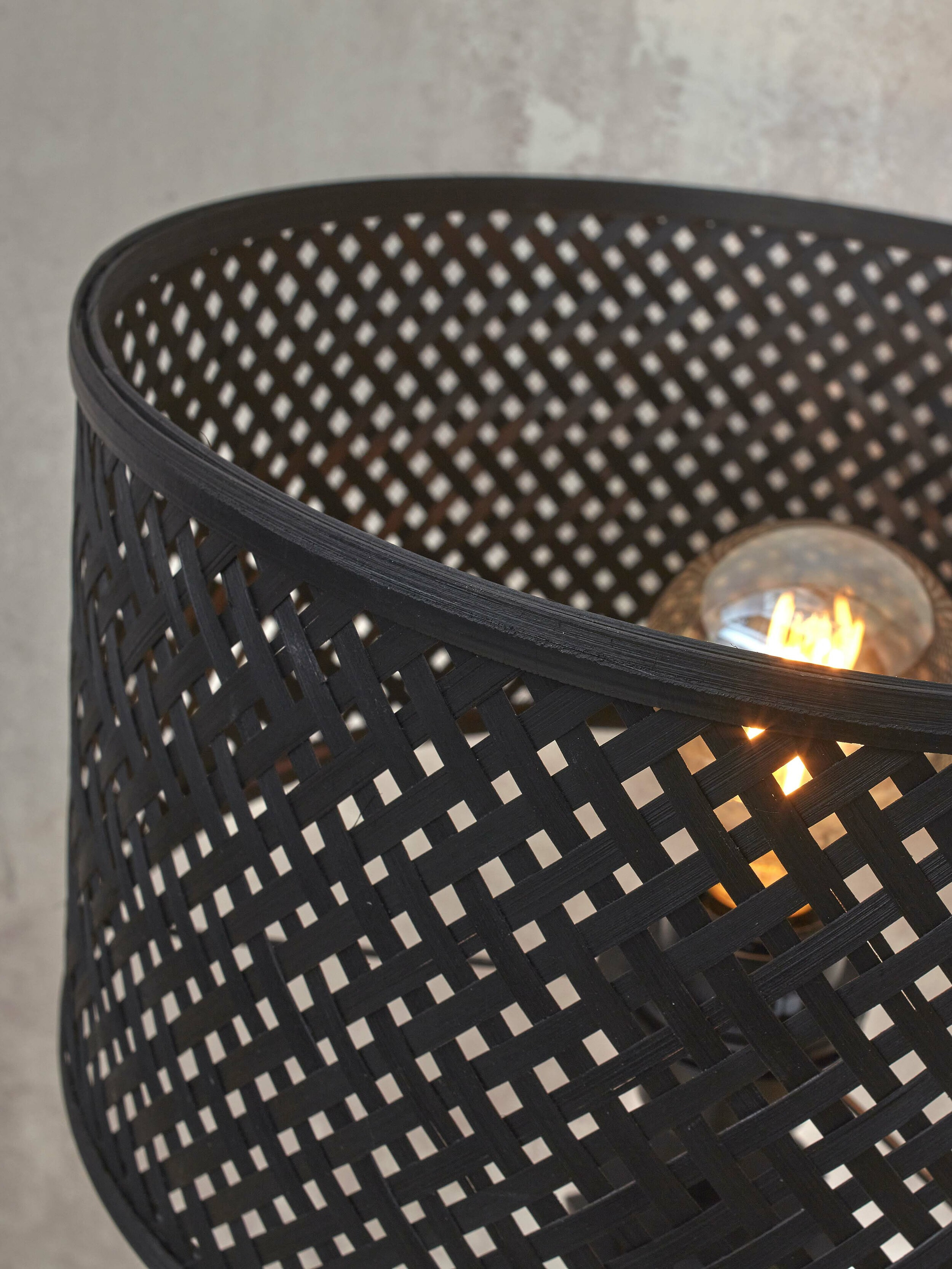 GOOD&MOJO Vloerlamp 'Java' 3-poot, Bamboe, kleur Zwart