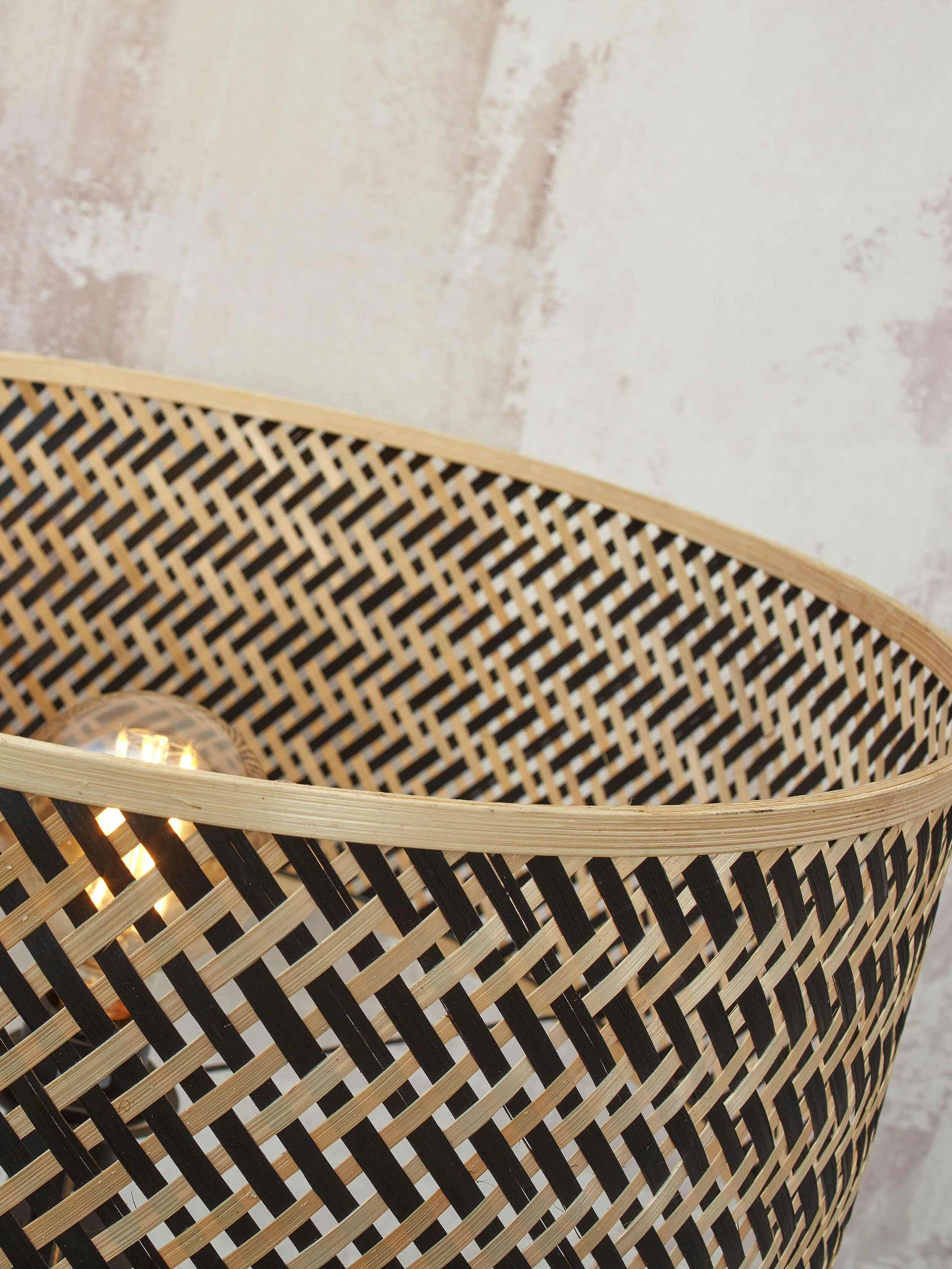 GOOD&MOJO Vloerlamp 'Java' 3-poot, Bamboe, kleur Naturel/Zwart