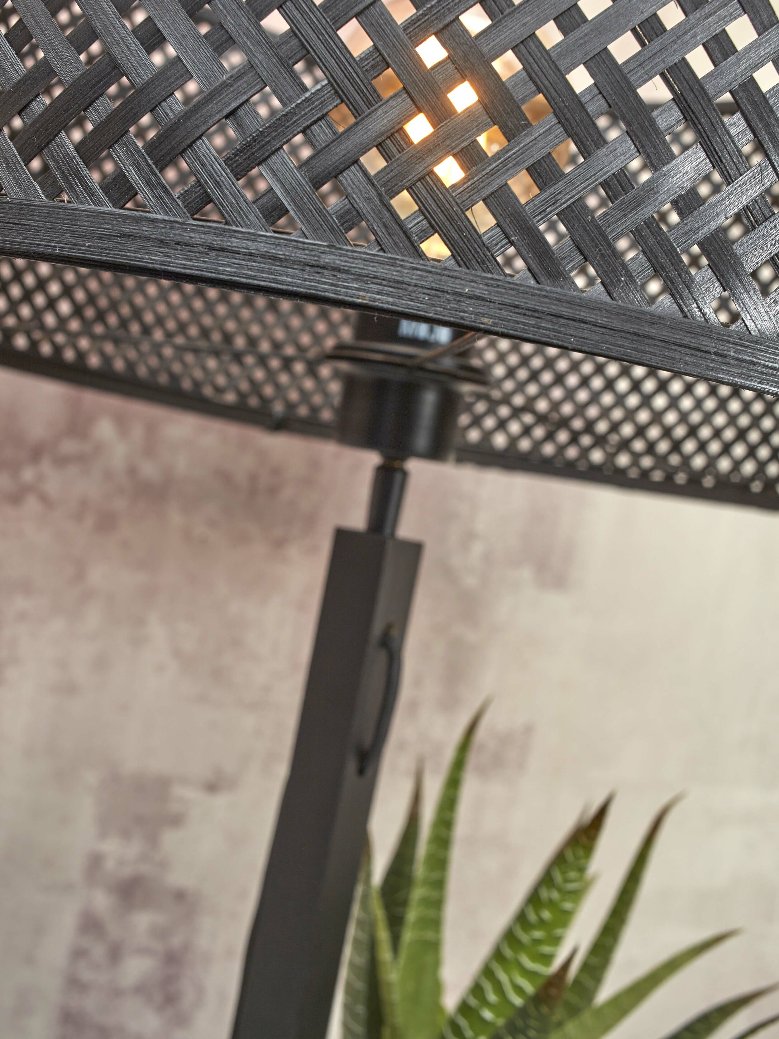 GOOD&MOJO Vloerlamp 'Java' Met 2 plankjes, Bamboe, 158cm, kleur Zwart