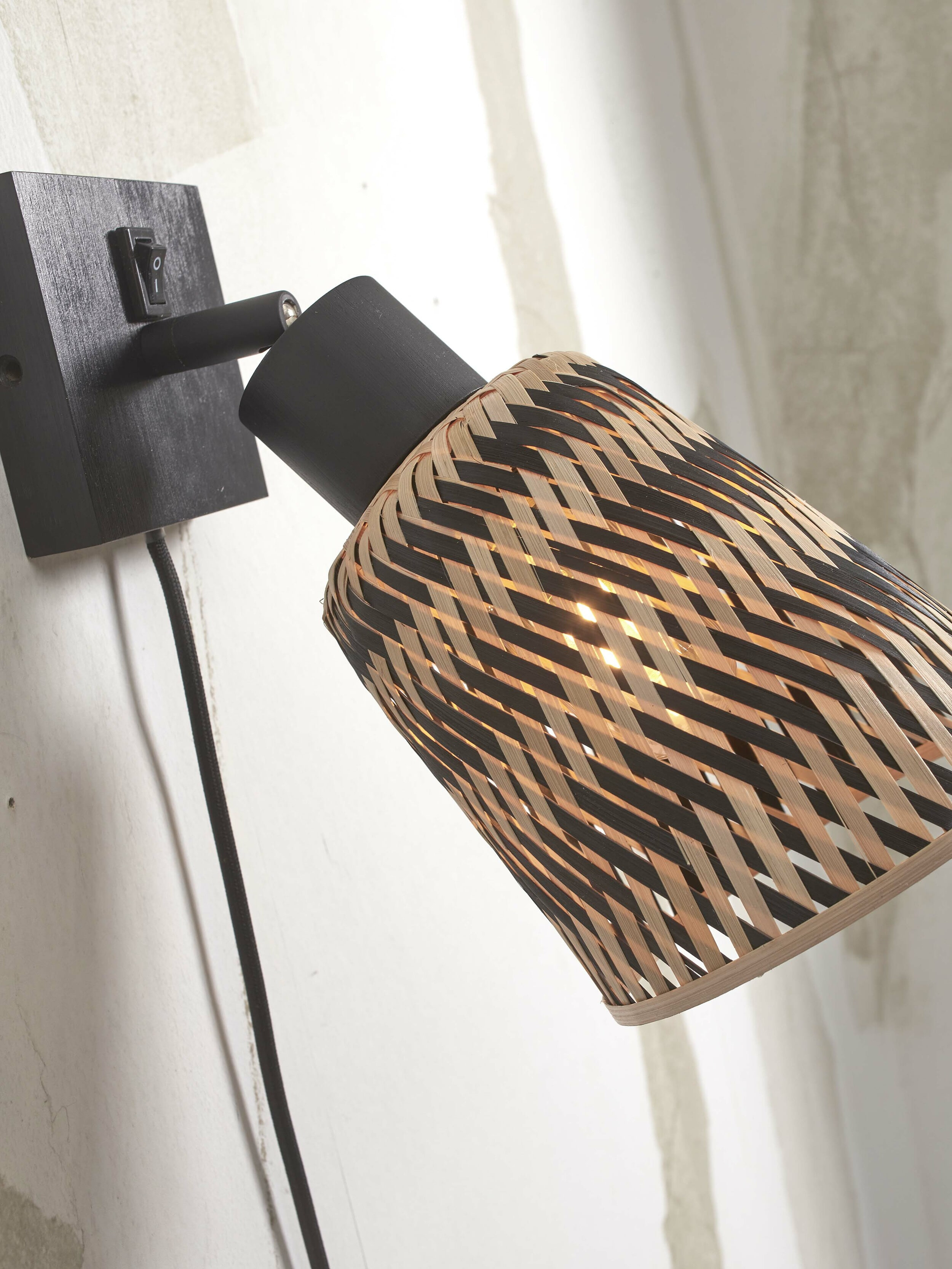 GOOD&MOJO Wandlamp 'Java' Bamboe, kleur Zwart/Naturel