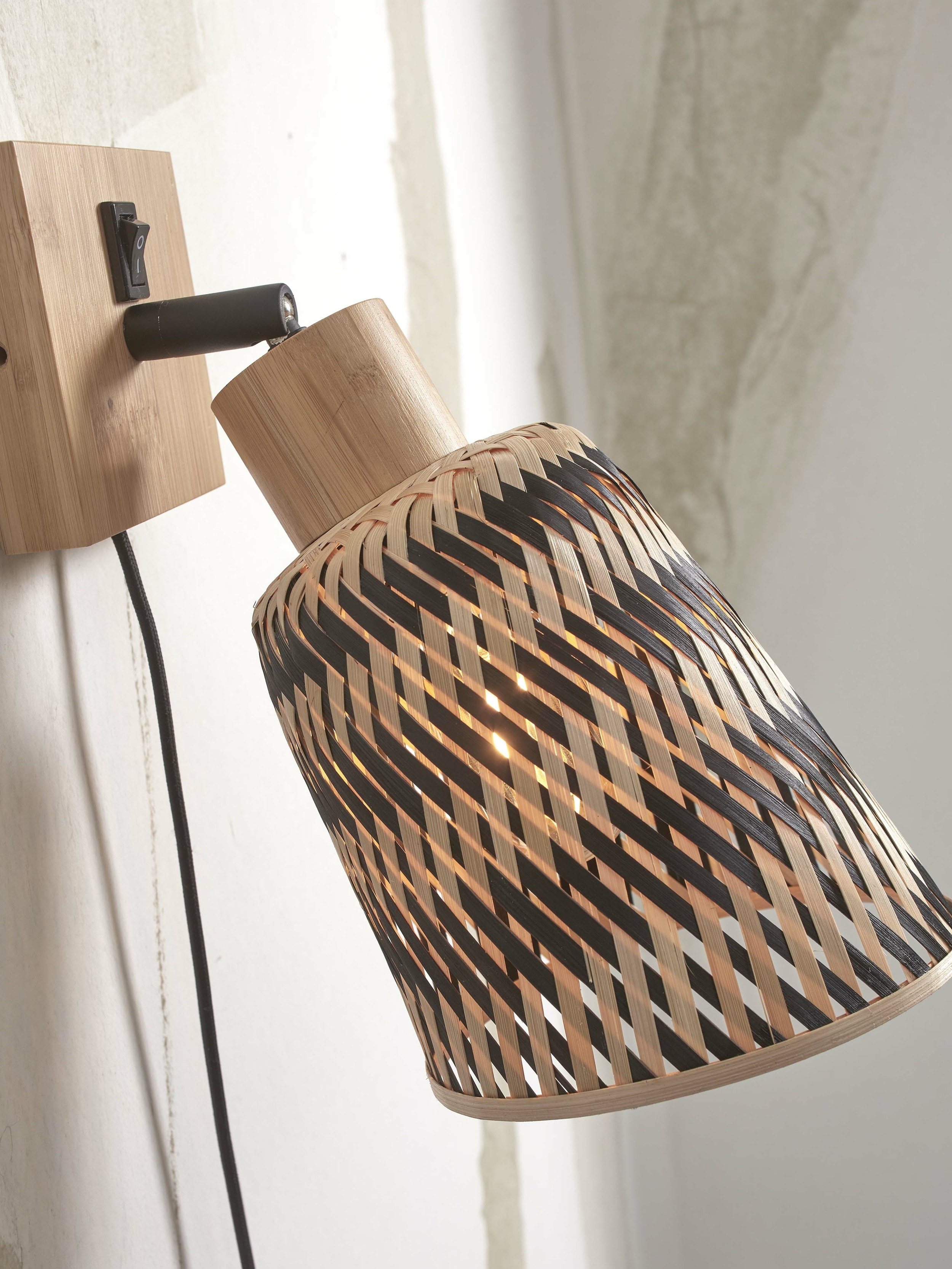 GOOD&MOJO Wandlamp 'Java' Bamboe, kleur Naturel/Zwart