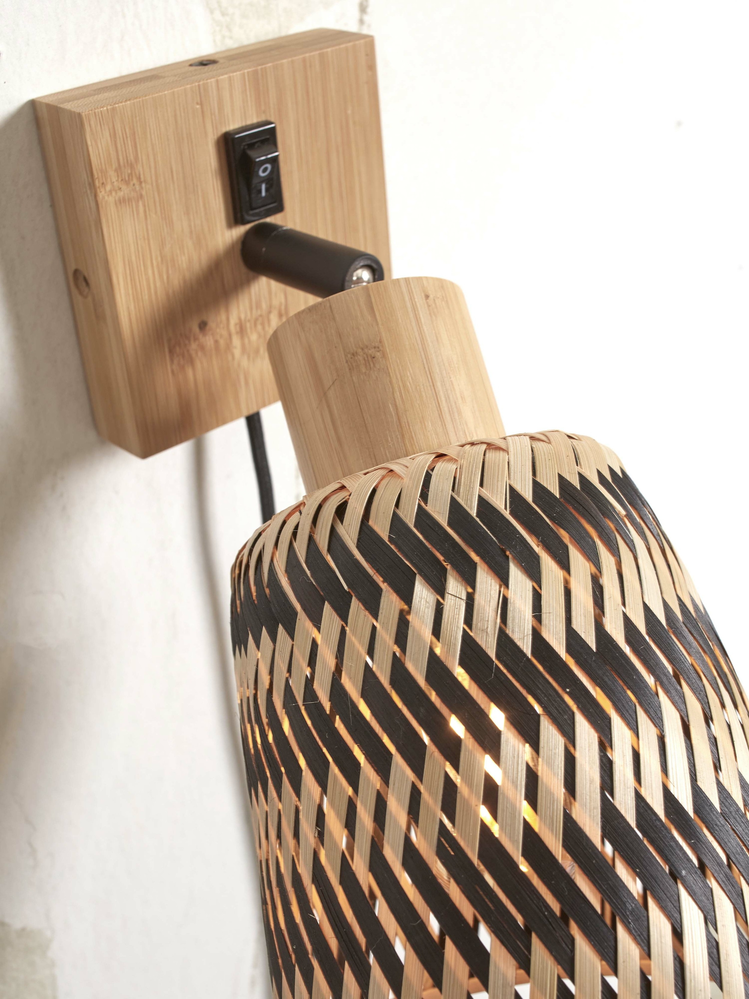 GOOD&MOJO Wandlamp 'Java' Bamboe, kleur Naturel/Zwart