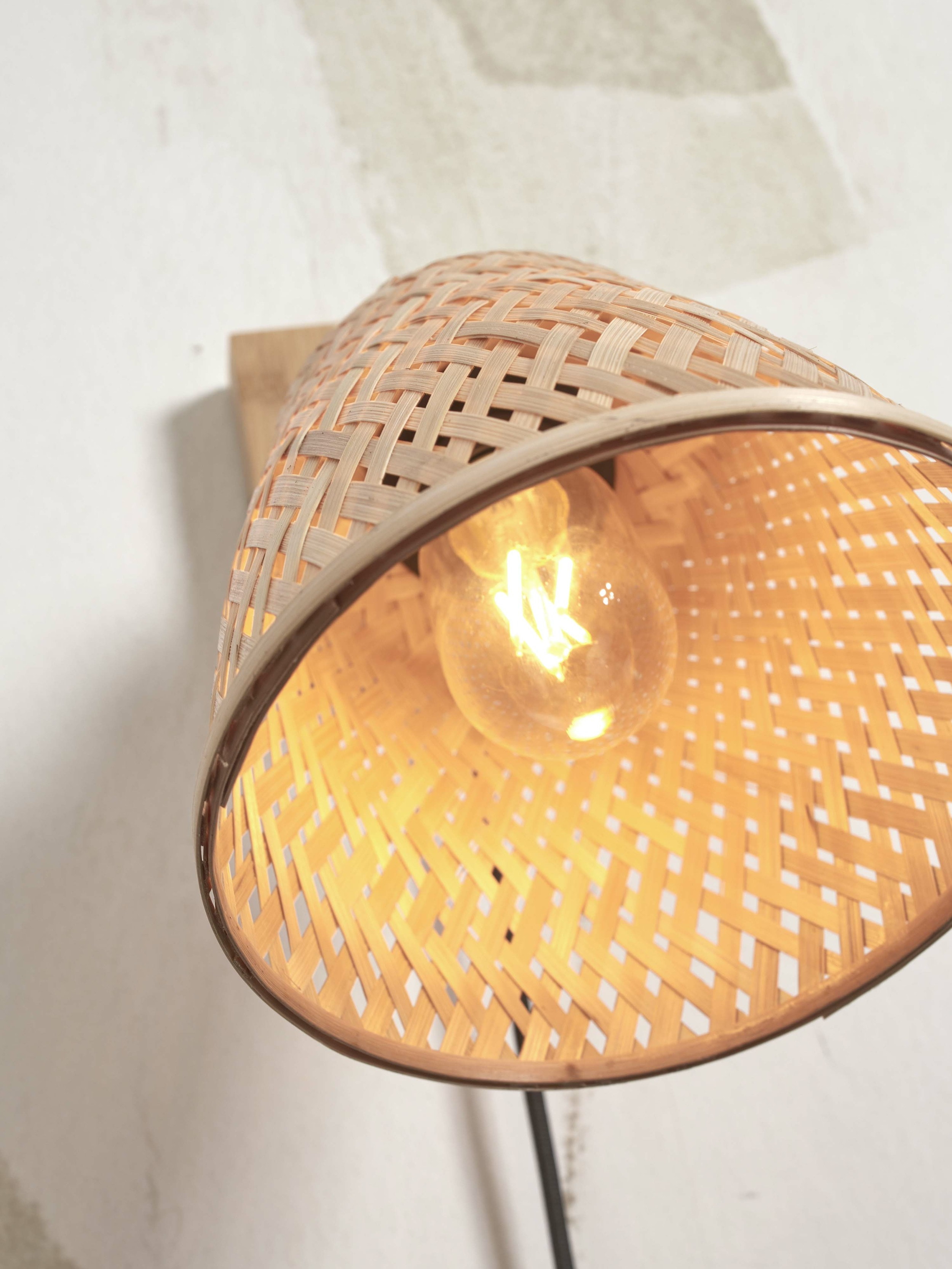 GOOD&MOJO Wandlamp 'Java' Bamboe, kleur Naturel/Zwart