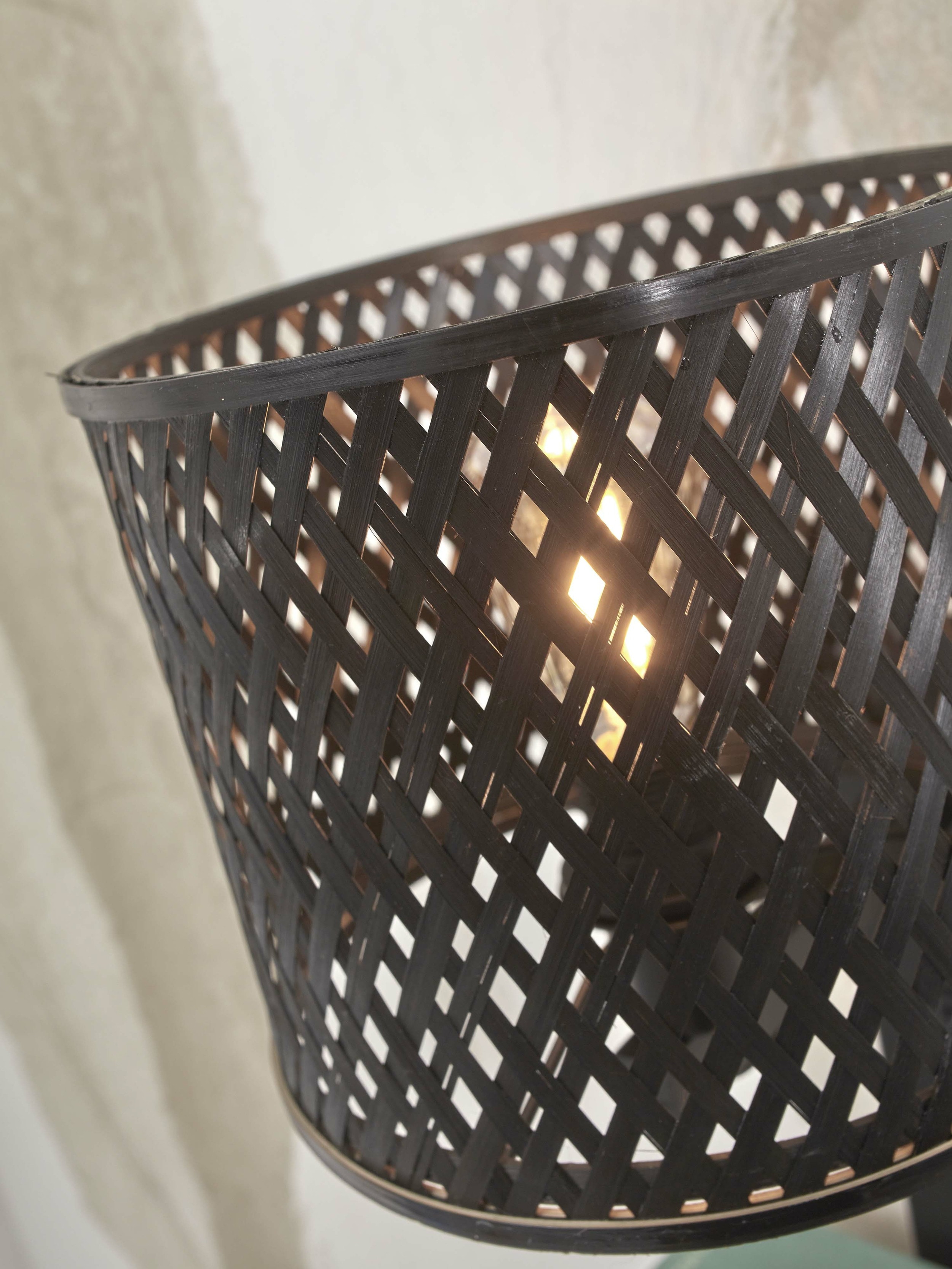 GOOD&MOJO Wandlamp 'Java' Met plankje, Bamboe, kleur Zwart