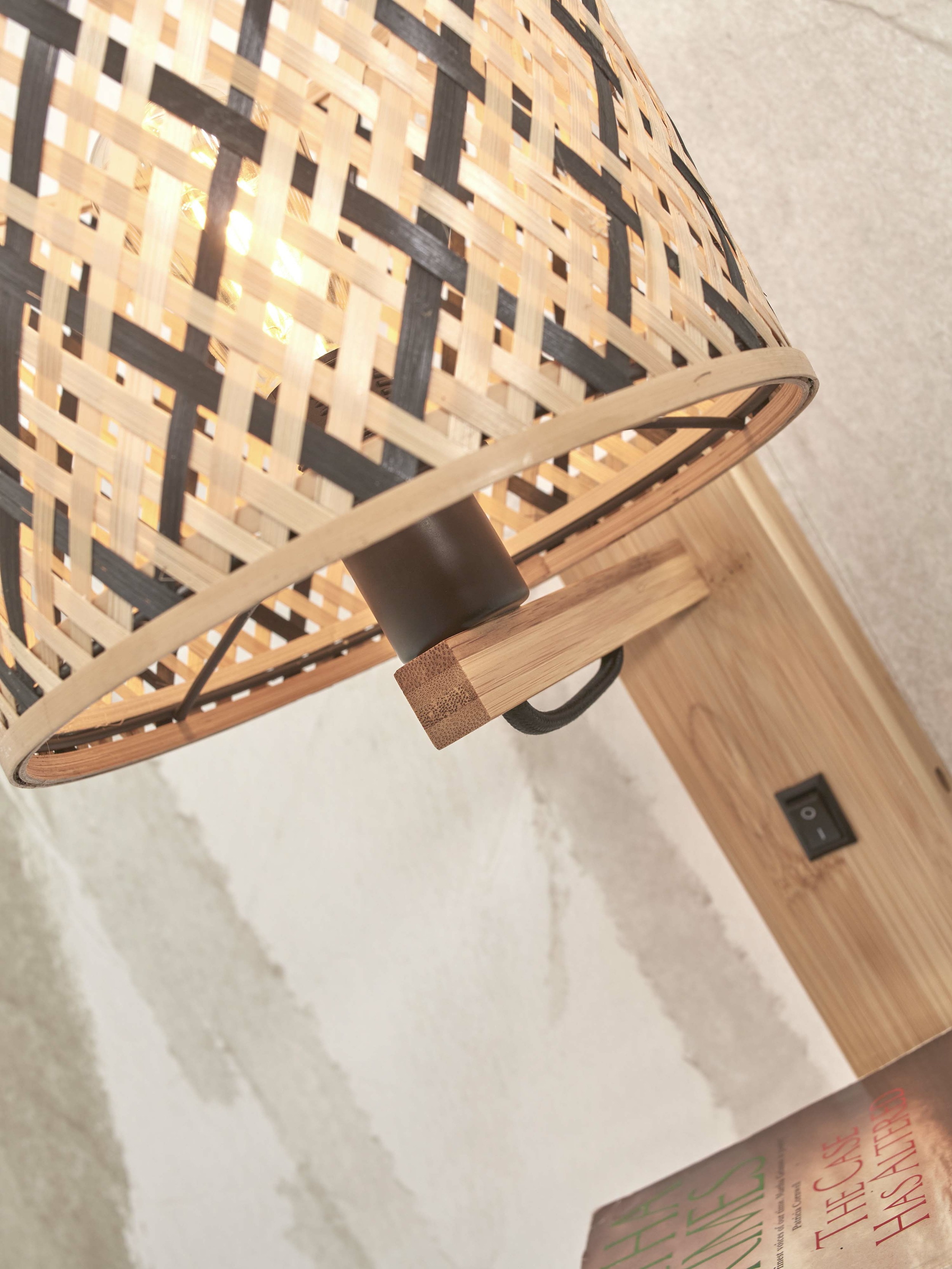 GOOD&MOJO Wandlamp 'Java' Met plankje, Bamboe, kleur Naturel/Zwart