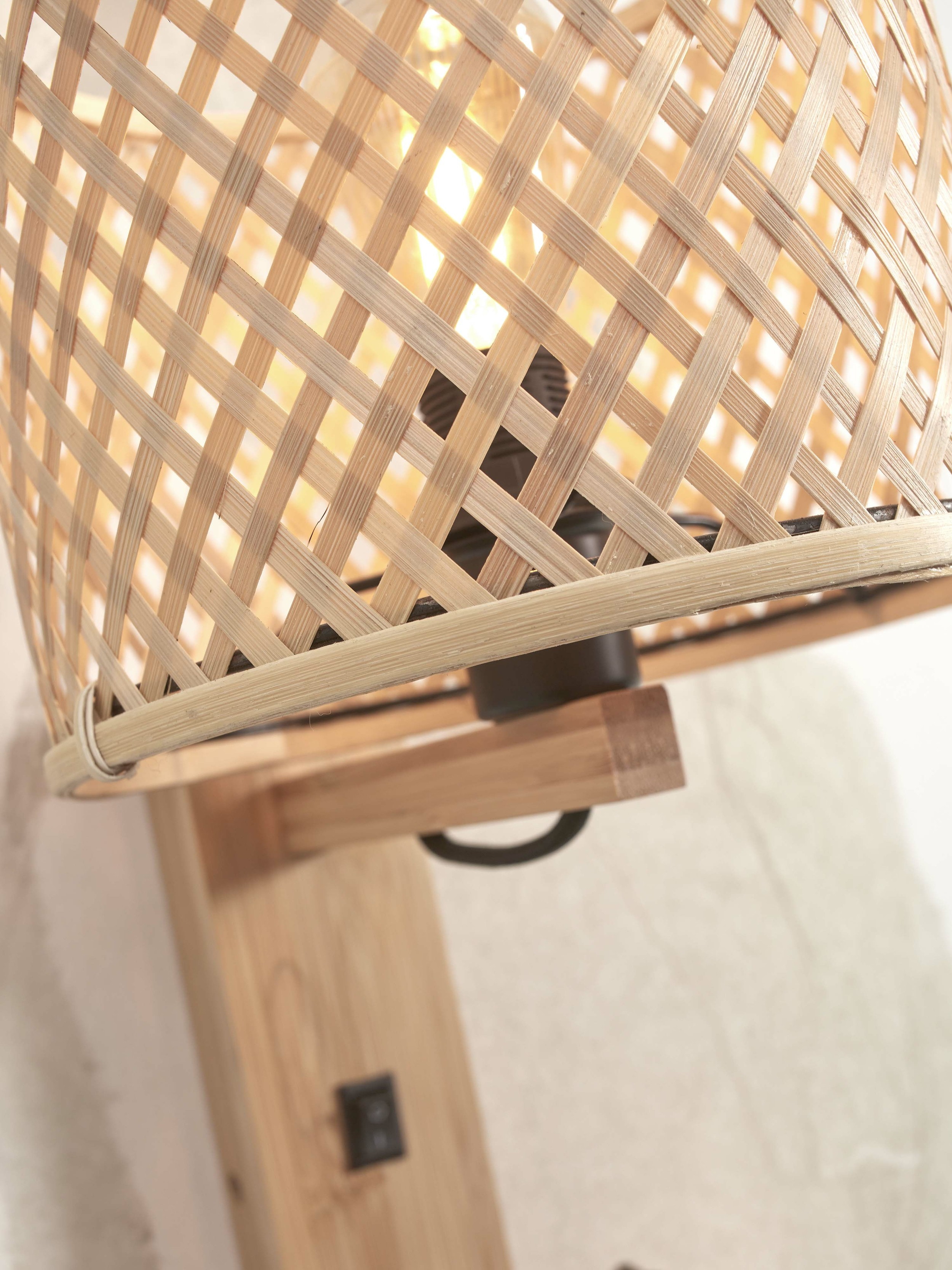 GOOD&MOJO Wandlamp 'Java' Met plankje, Bamboe, kleur Naturel