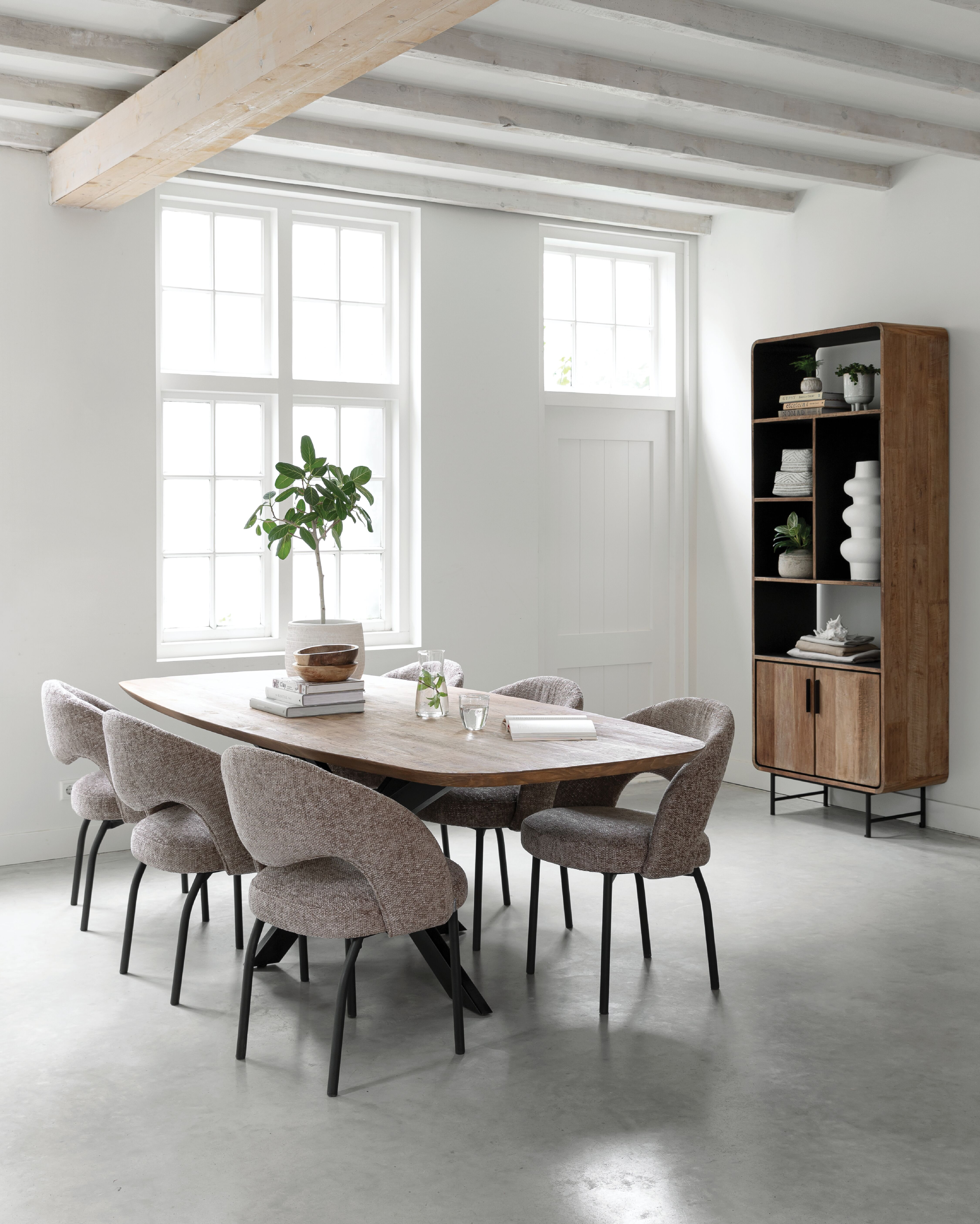 MUST Living Eetkamerstoel 'Arca' kleur Bruin