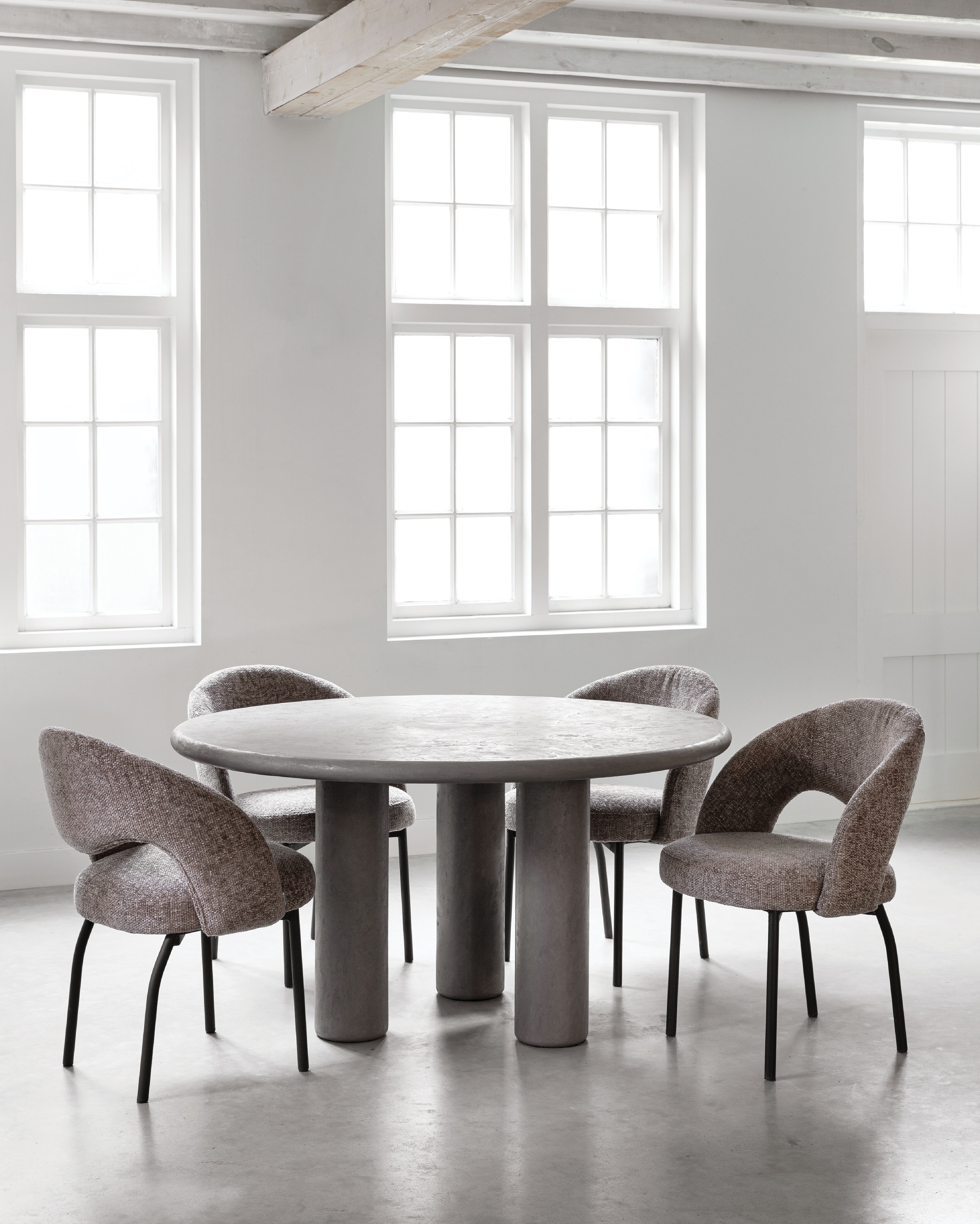 MUST Living Eetkamerstoel 'Arca' kleur Bruin